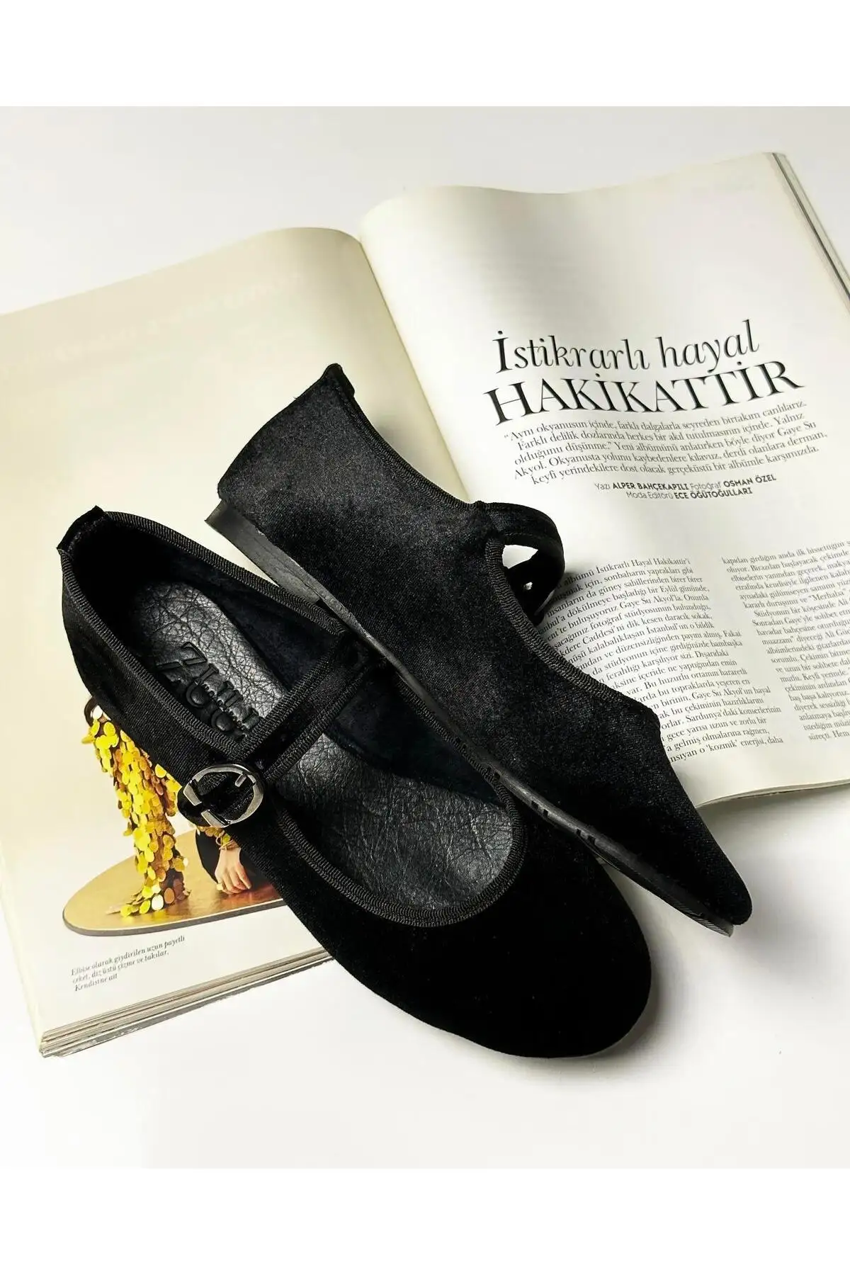 کفش تخت زنانه بالتین  مری جین بیز - مخملی سیاه برند Zuum - 8333 کفش تخت زنانه بالتین مری جین بیز - مخملی سیاه برند Zuum - 8333