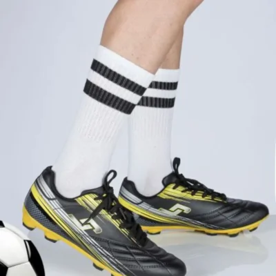 کفش فوتبال چمن مصنوعی با کد 28593 - مشکی و زرد نئونی برند Jump - 8177