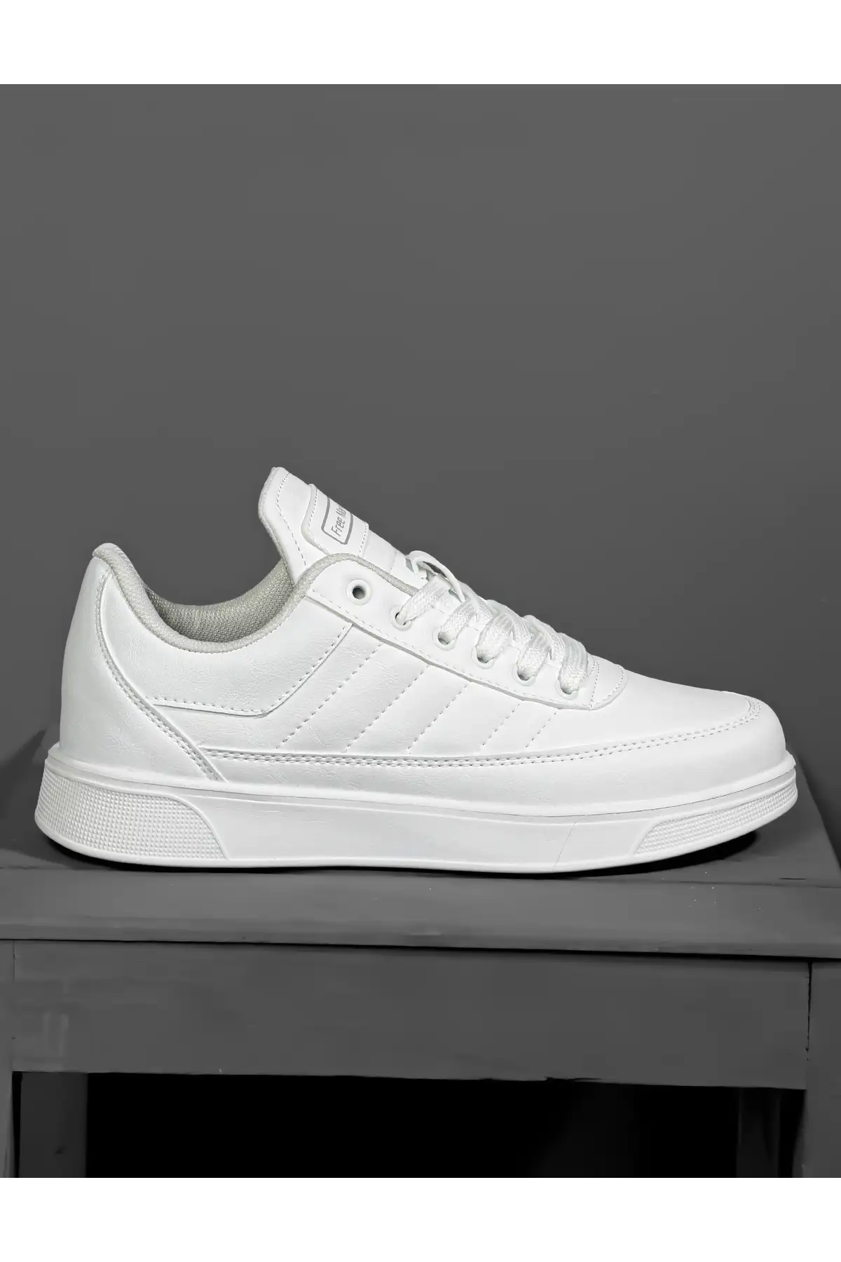 کفش اسپرت مردانه  ورزشی  سفید روزمره با بند و راحتی ارتوپدی برند FREE MARKA - 7731 کفش اسپرت مردانه ورزشی سفید روزمره با بند و راحتی ارتوپدی برند FREE MARKA - 7731