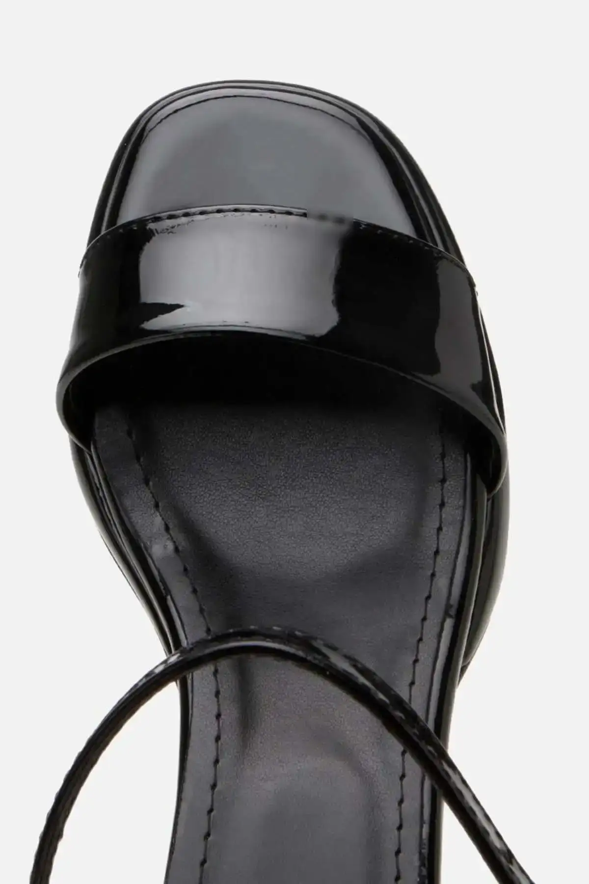 کفش صندل زنانه  پاشنهبلند مشکی  برند Yaya by Hotiç - 8271 کفش صندل زنانه پاشنهبلند مشکی برند Yaya by Hotiç - 8271