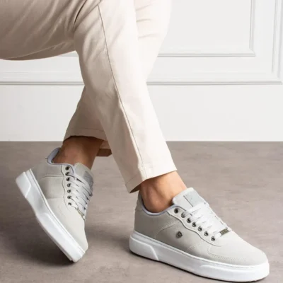 کفش سایز بزرگ مردانه ورزشی روزمره با زیره سفید رنگ 063 بوز برند L.A Polo - 7864