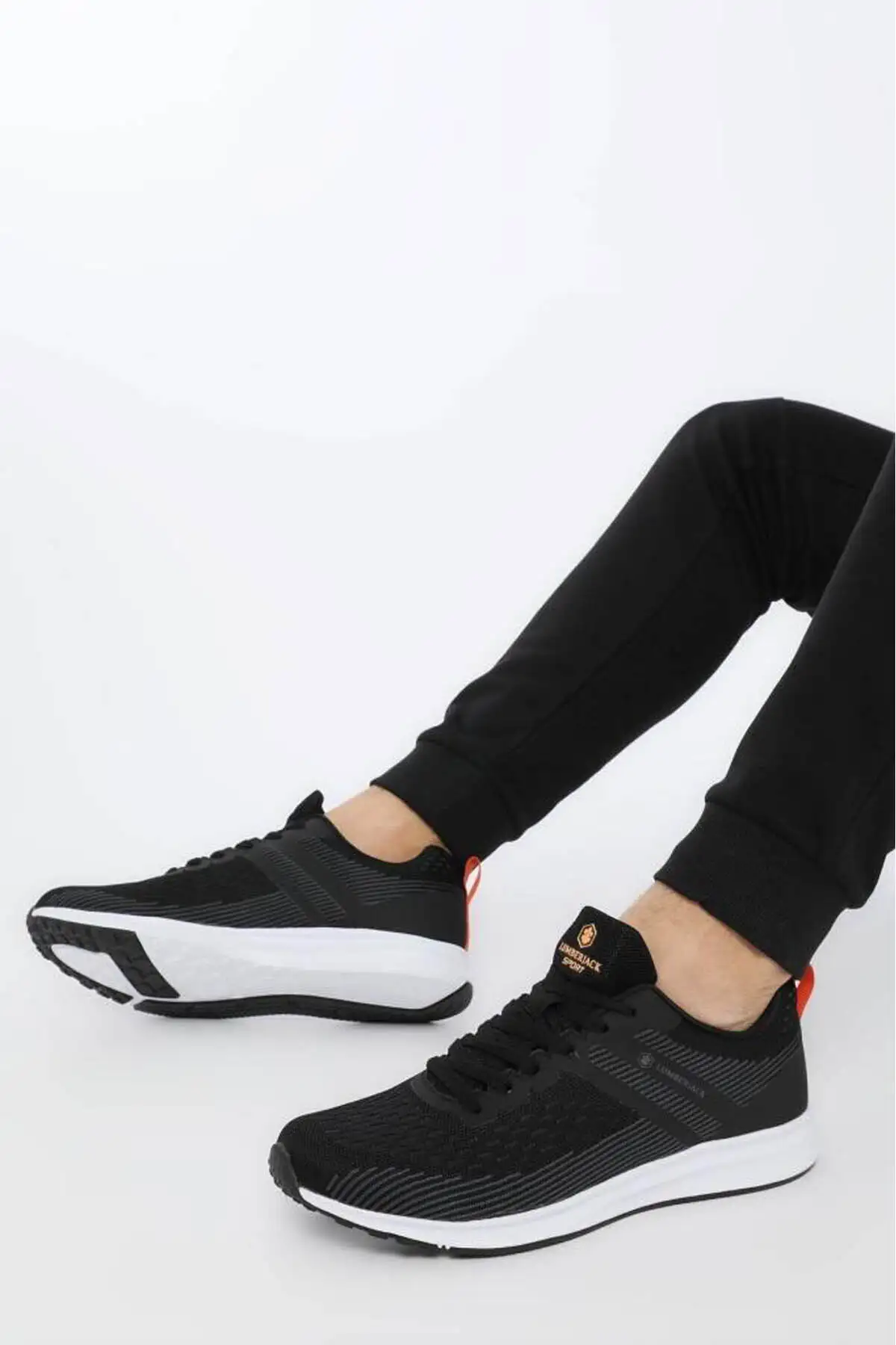 کفش سایز بزرگ مردانه  ورزشی  مشکی استرانگ 5Fx A101942191 برند Lumberjack - 7883 کفش سایز بزرگ مردانه ورزشی مشکی استرانگ 5Fx A101942191 برند Lumberjack - 7883