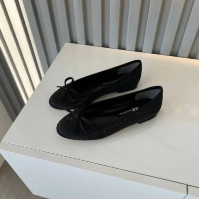 کفش تخت زنانه پوتین کادین با رویه ساتن و جزئیات سنگی، سایز ۳۶ تا ۴۳. برند M&B - 8320