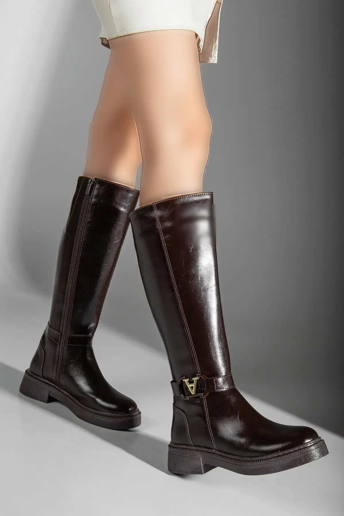 بوت و نیم بوت زنانه چرم  لیال برند MaskButik - 8120 بوت و نیم بوت زنانه چرم لیال برند MaskButik - 8120