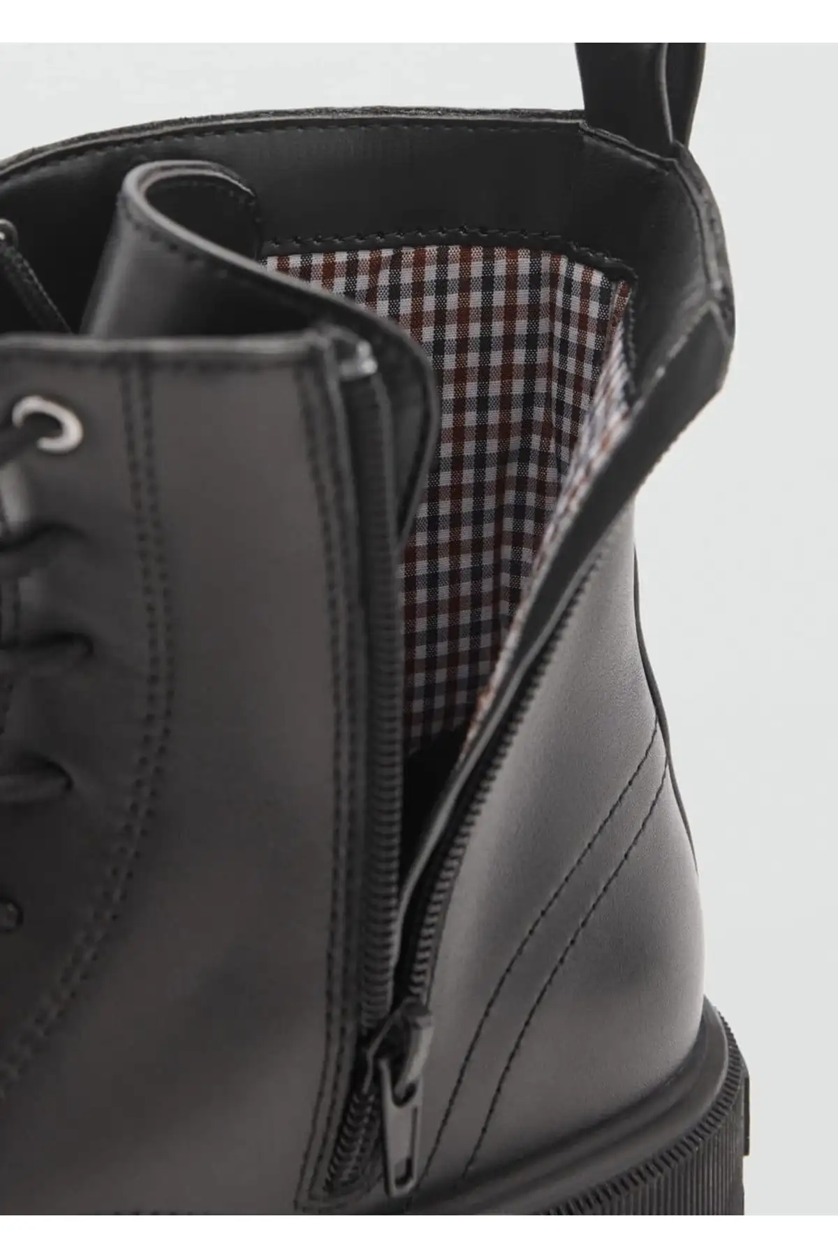 بوت بچگانه  چرم با بند برند MANGO Kids - 7610 بوت بچگانه چرم با بند برند MANGO Kids - 7610