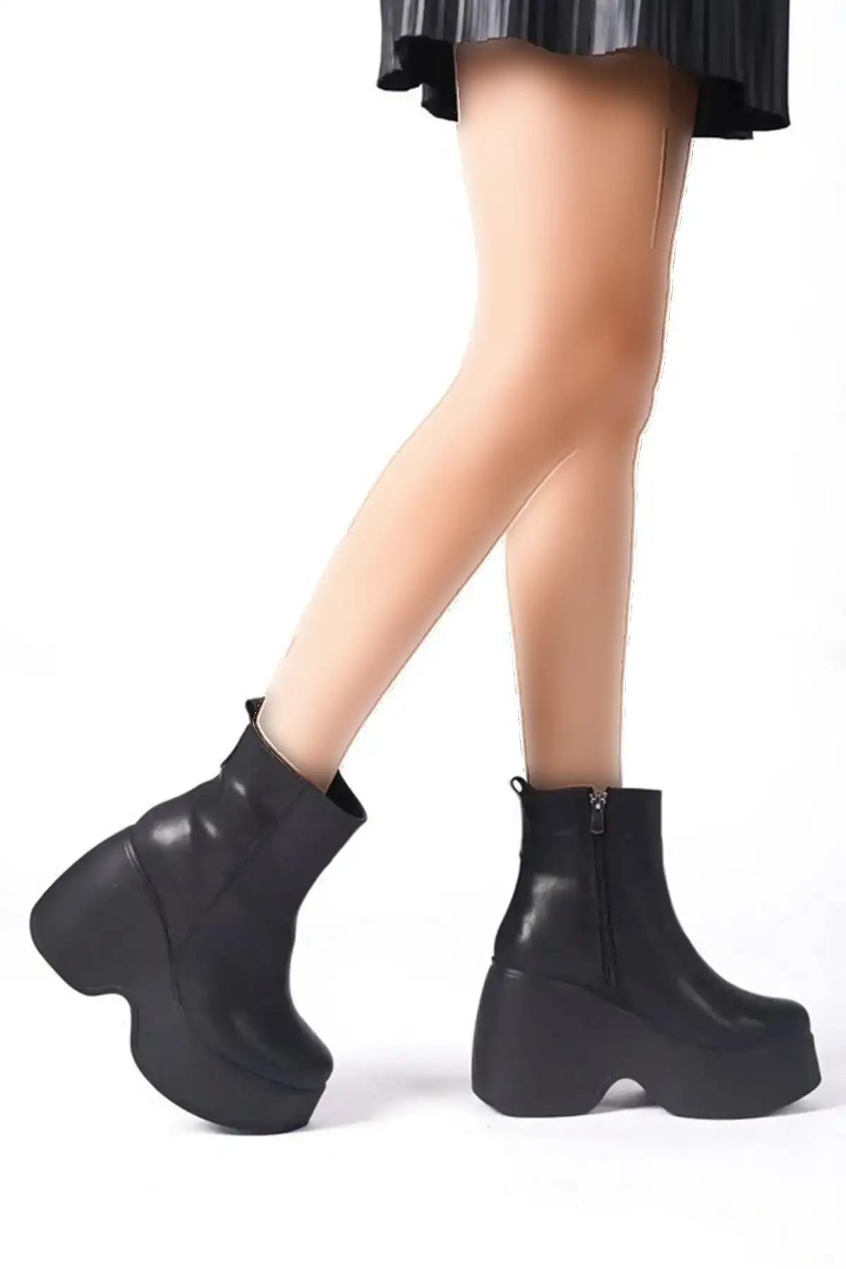 بوت و نیم بوت زنانه کفش ی  کادین سلسی مشکی با زیپ کناری  پاشنه برجسته 9 سانتی متر، مخصص فصل مختلف. برند Preshley - 7755 بوت و نیم بوت زنانه کفش ی کادین سلسی مشکی با زیپ کناری پاشنه برجسته 9 سانتی متر، مخصص فصل مختلف. برند Preshley - 7755