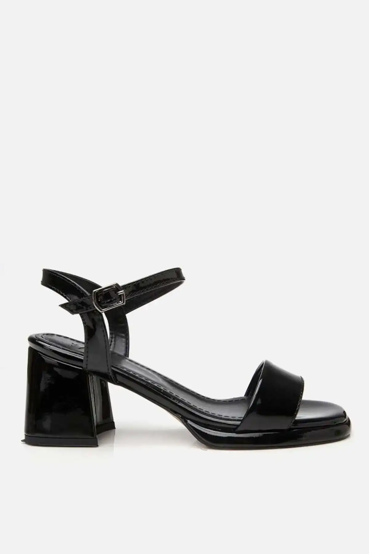 کفش صندل زنانه  پاشنهبلند مشکی  برند Yaya by Hotiç - 8271 کفش صندل زنانه پاشنهبلند مشکی برند Yaya by Hotiç - 8271