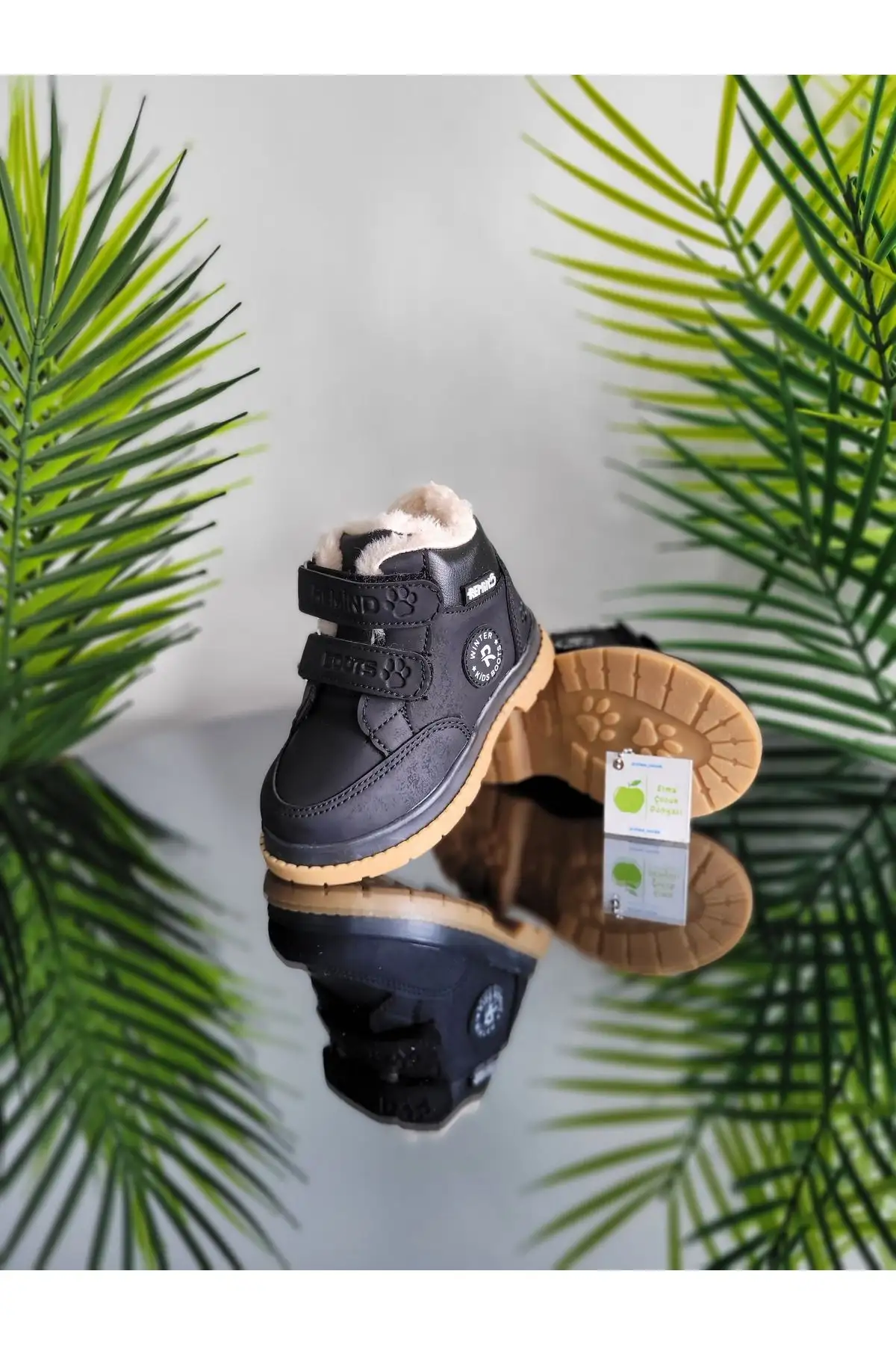 بوت بچگانه  کودکانه کفی آناتومیک با عایق پشمی و بند چسبی مخصوص فصل زمستان - جدول اندازه در تصویر آخر موجود است. برند elma bebe - 7641 بوت بچگانه کودکانه کفی آناتومیک با عایق پشمی و بند چسبی مخصوص فصل زمستان - جدول اندازه در تصویر آخر موجود است. برند elma bebe - 7641