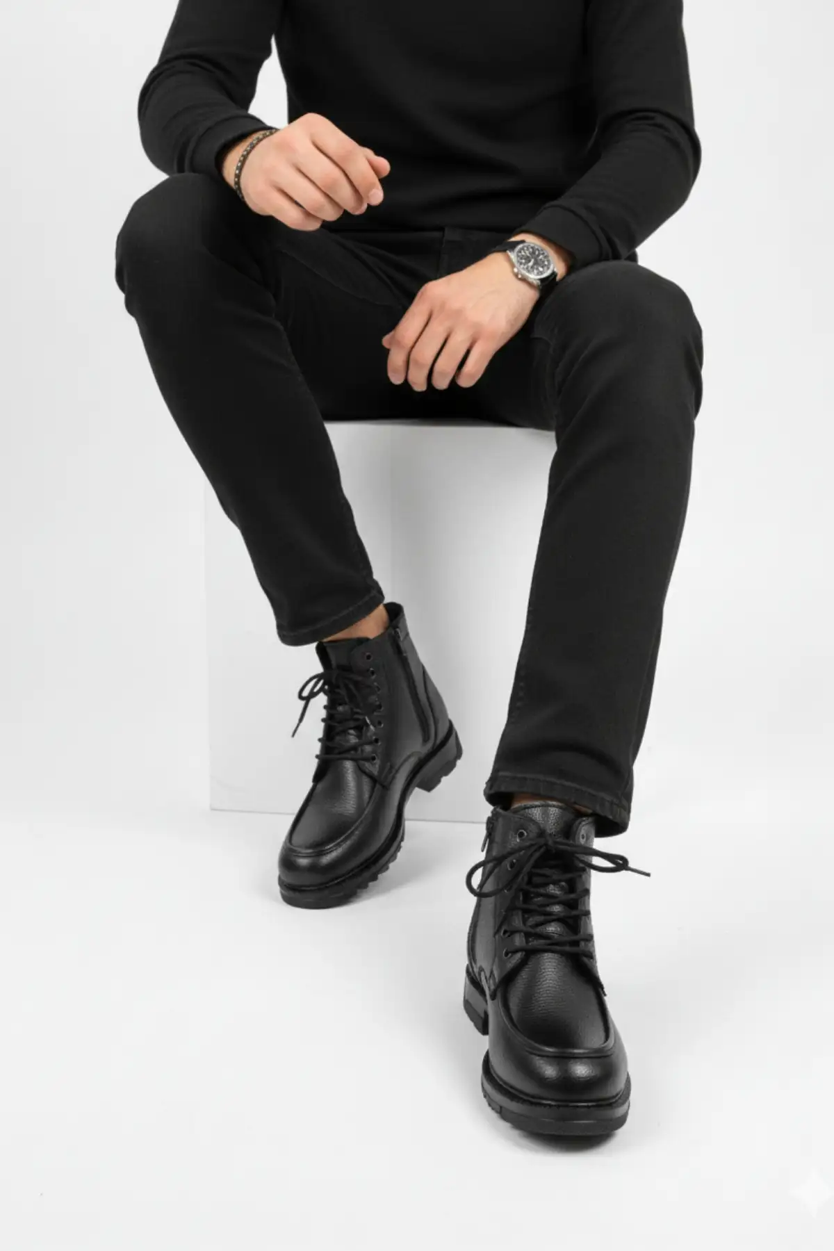 بوت مردانه پوتین چرم مصنوعی  با کفی ترمو ضدلغزش و بنددار برند Tomato Bags - 8343 بوت مردانه پوتین چرم مصنوعی با کفی ترمو ضدلغزش و بنددار برند Tomato Bags - 8343