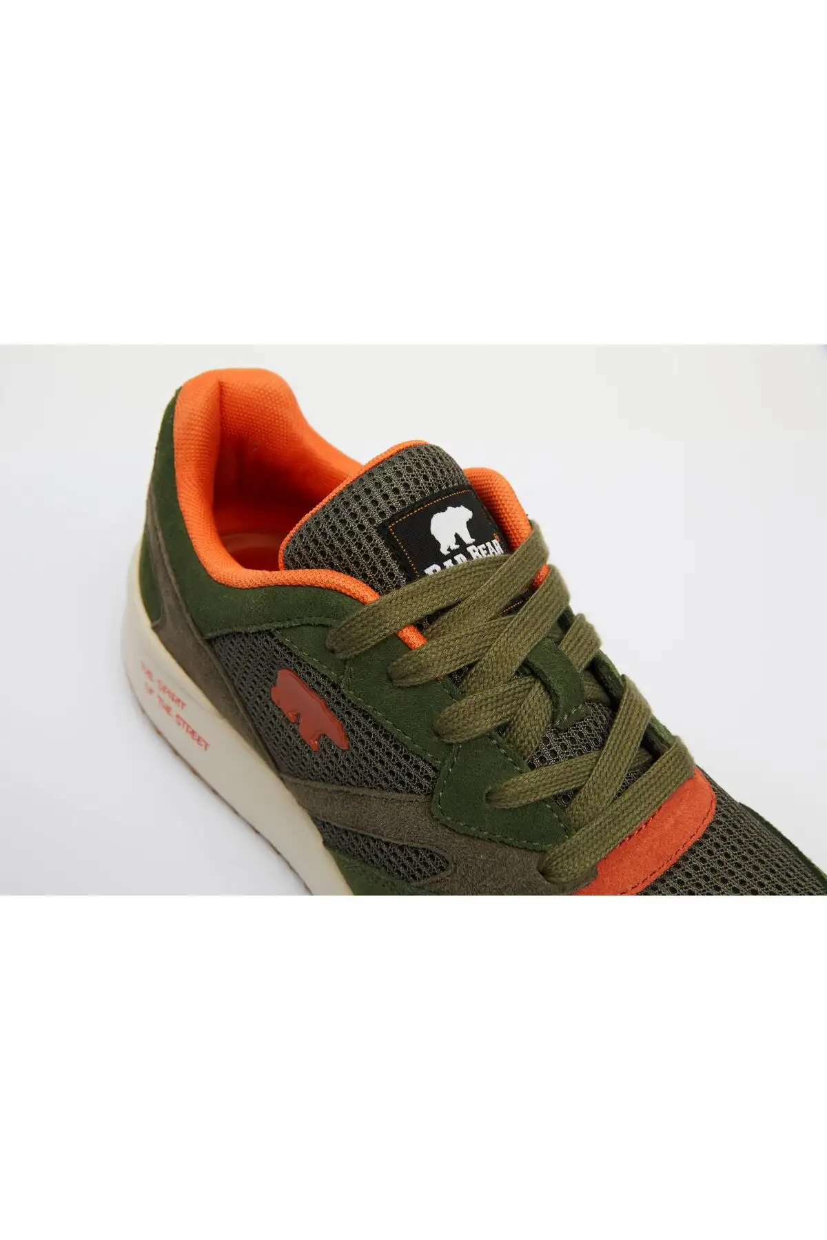 کفش سایز بزرگ مردانه   کازیبر رنگ سبز زیتونی برند Bad Bear - 7894 کفش سایز بزرگ مردانه کازیبر رنگ سبز زیتونی برند Bad Bear - 7894