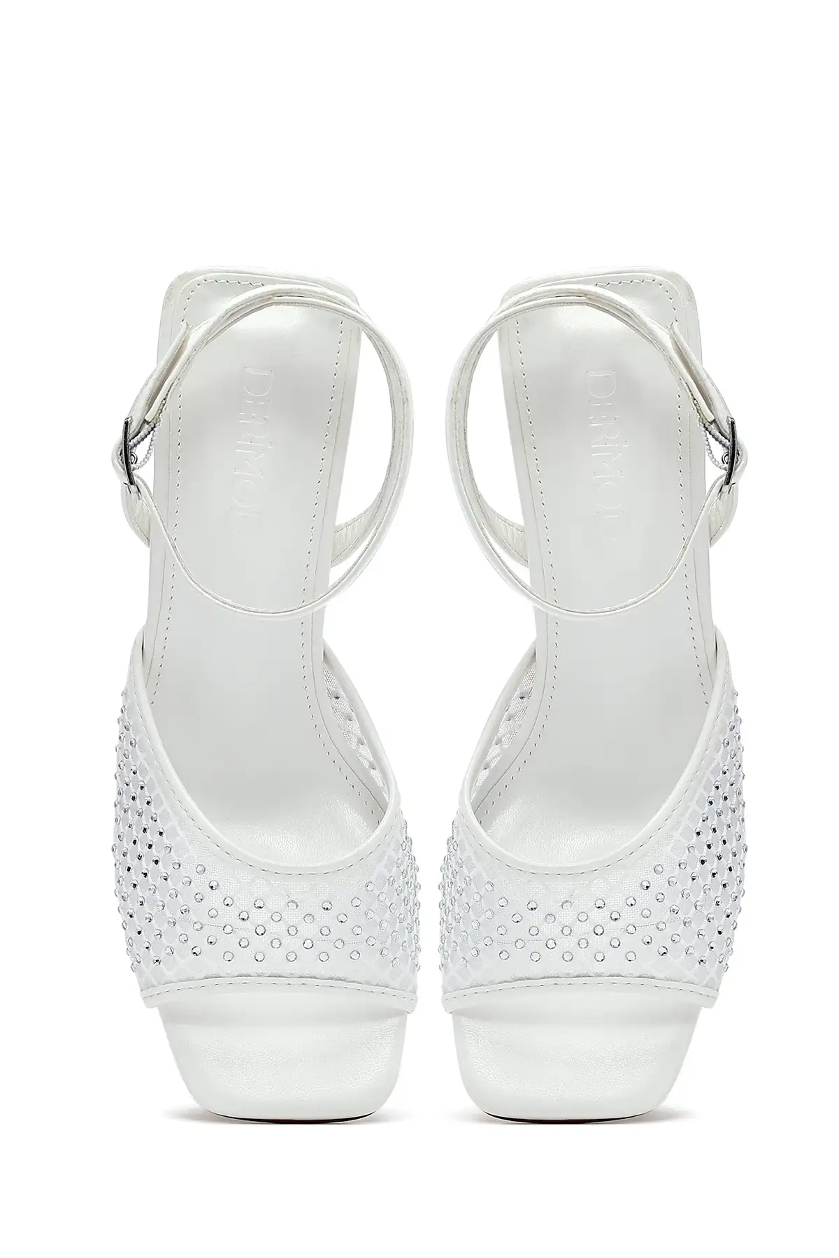 کفش صندل زنانه کتانی  سفید با قفل بر روی مچ پا و سنگهای تزئینی،  پاشنه بلند شفاف 25SFE481714 برند Derimod - 8246 کفش صندل زنانه کتانی سفید با قفل بر روی مچ پا و سنگهای تزئینی، پاشنه بلند شفاف 25SFE481714 برند Derimod - 8246