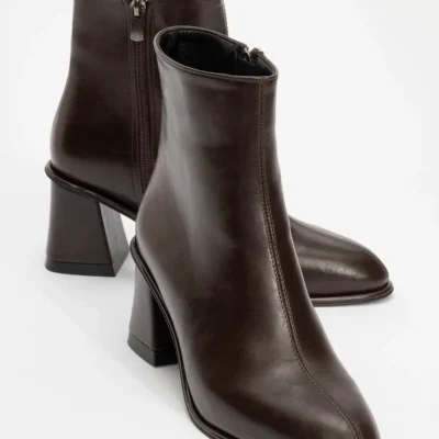 بوت و نیم‌ بوت زنانه آلبا با کفی ضخیم چرم قهه‌ای برند luvishoes - 7569