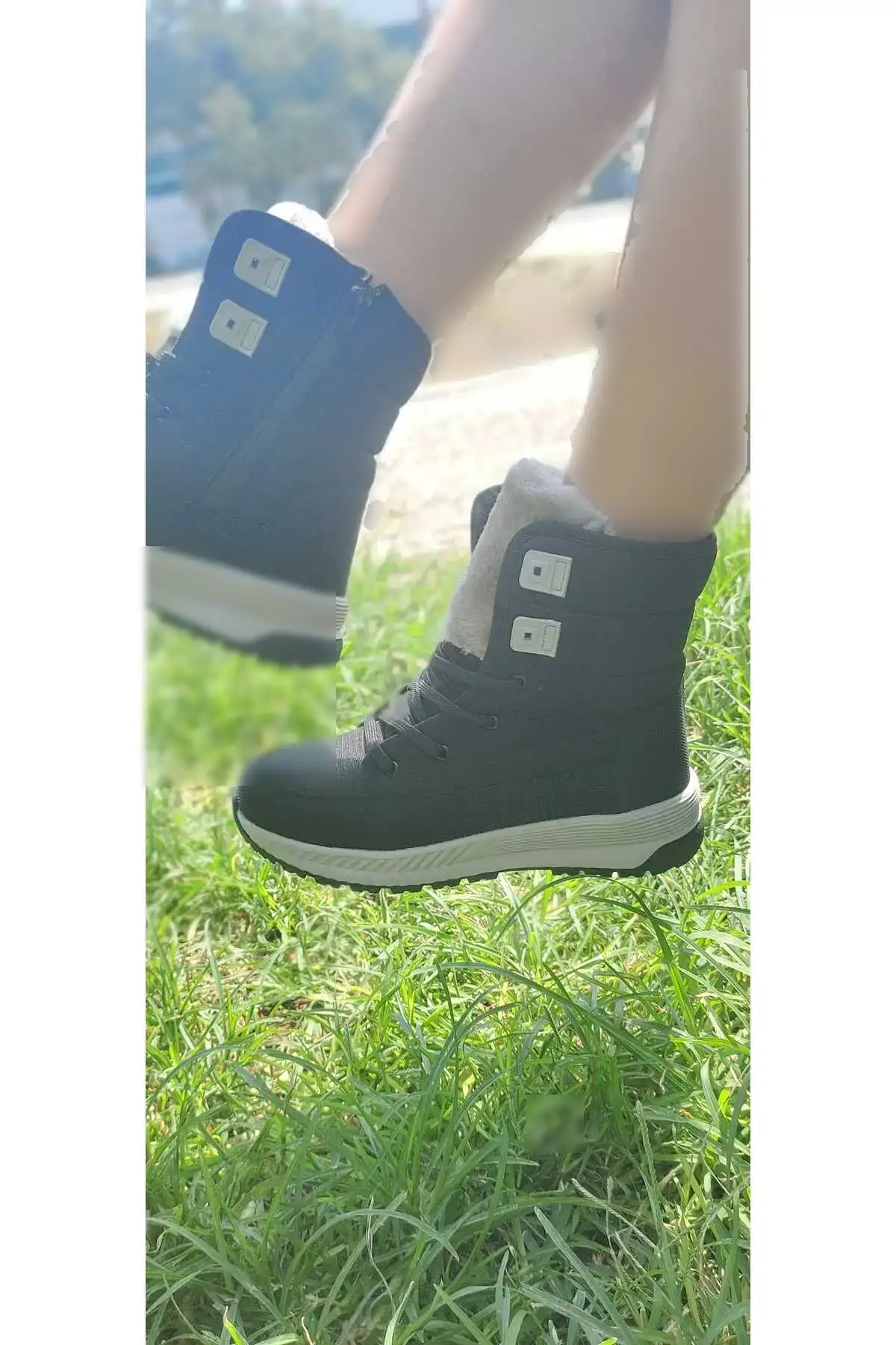 بوت و نیم بوت زنانه کفش برف با ریه پشمی  بند، ضد آب  با زیره غیر لغزنده برند zera - 7710 بوت و نیم بوت زنانه کفش برف با ریه پشمی بند، ضد آب با زیره غیر لغزنده برند zera - 7710