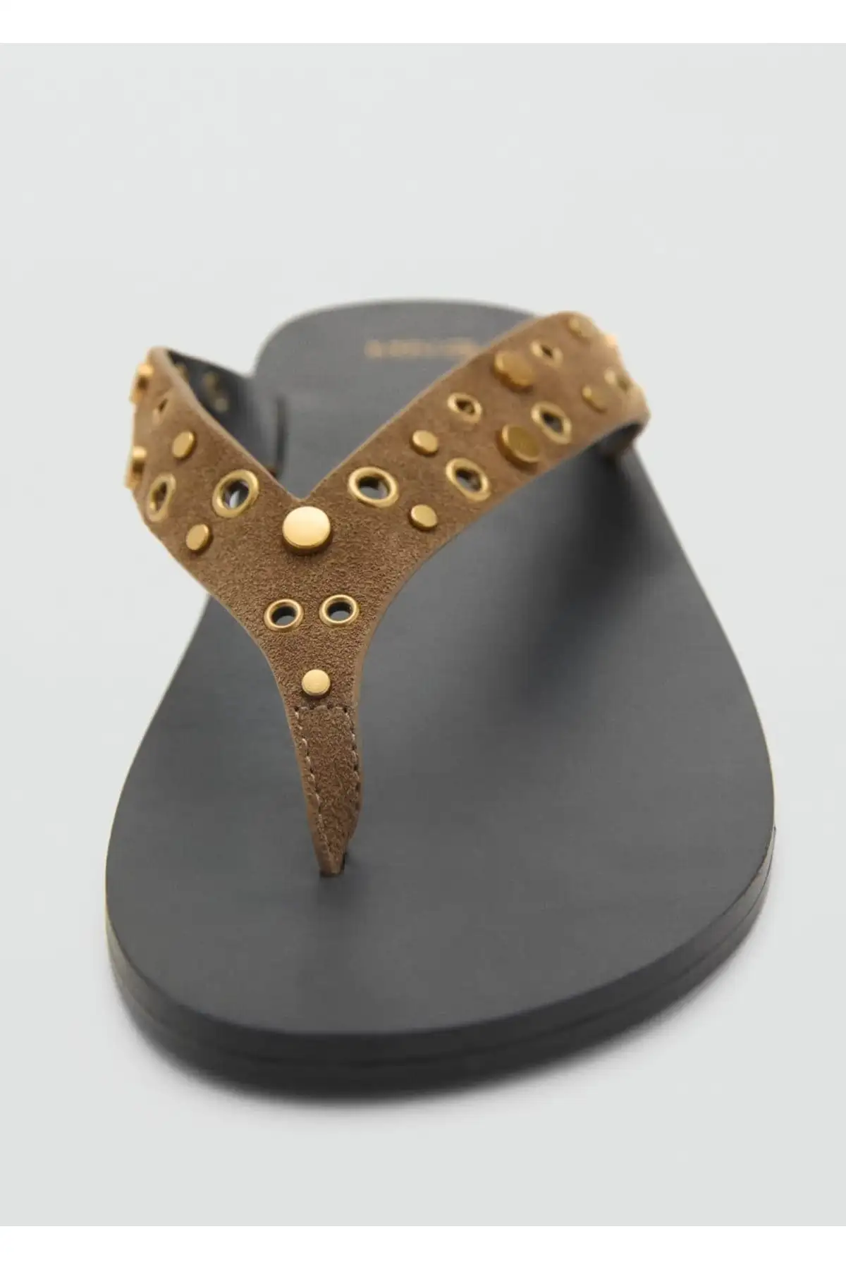 کفش صندل زنانه سندل مخملی بند دار با سوراخ برند MANGO - 8260 کفش صندل زنانه سندل مخملی بند دار با سوراخ برند MANGO - 8260