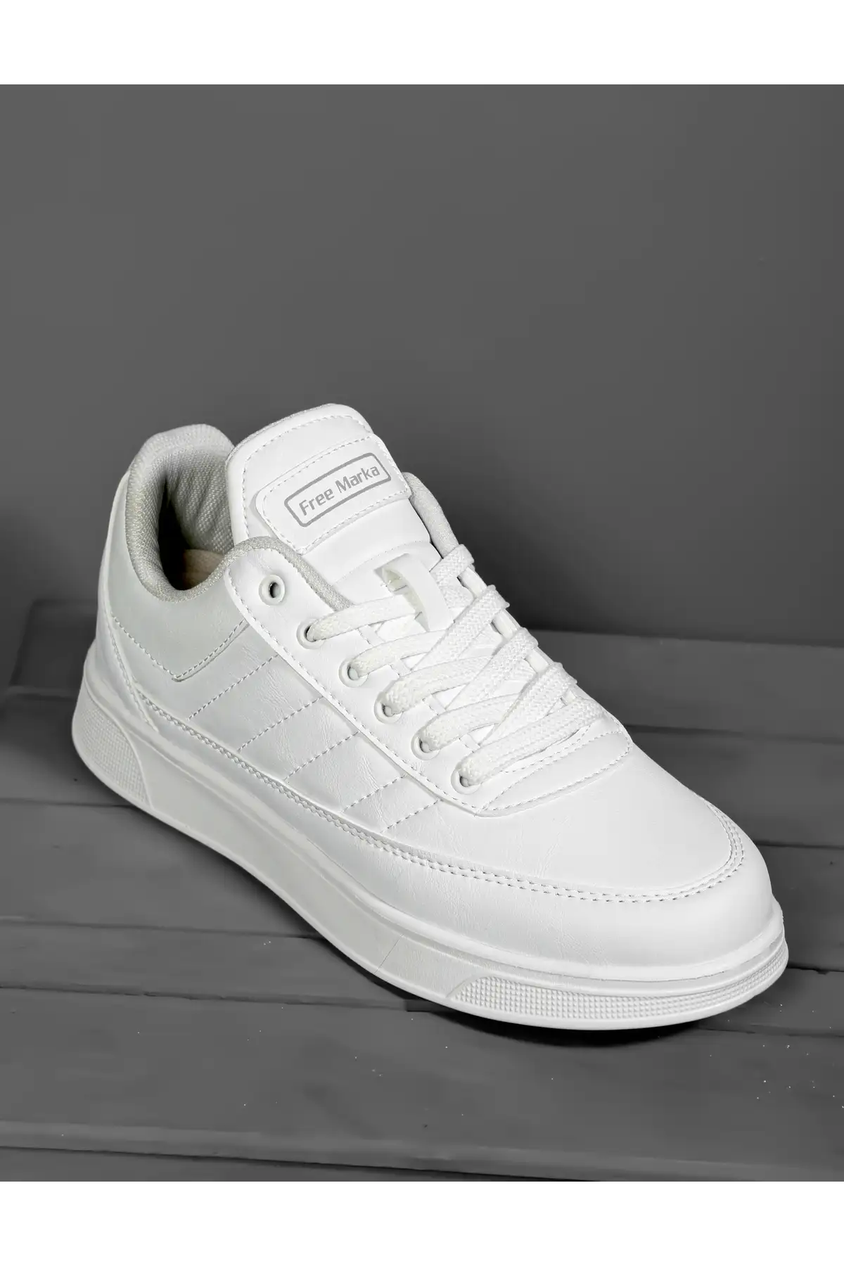 کفش اسپرت مردانه  ورزشی  سفید روزمره با بند و راحتی ارتوپدی برند FREE MARKA - 7731 کفش اسپرت مردانه ورزشی سفید روزمره با بند و راحتی ارتوپدی برند FREE MARKA - 7731
