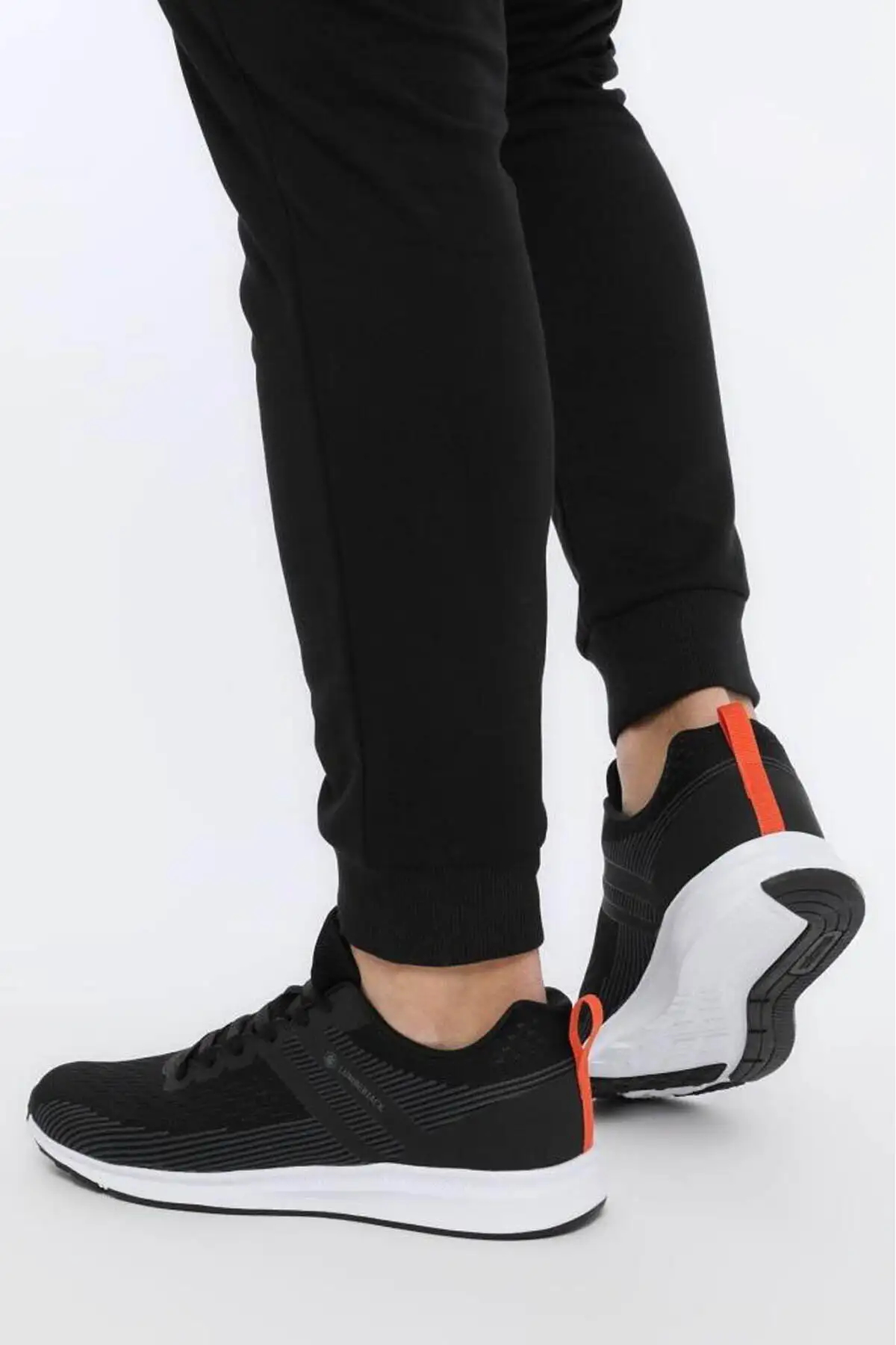 کفش سایز بزرگ مردانه  ورزشی  مشکی استرانگ 5Fx A101942191 برند Lumberjack - 7883 کفش سایز بزرگ مردانه ورزشی مشکی استرانگ 5Fx A101942191 برند Lumberjack - 7883