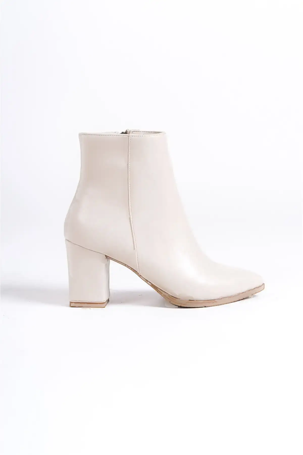 بوت و نیم‌ بوت زنانه کفی بیج مات چرم با زیپ پاشنه بلند کالی برند sefayol - 7565