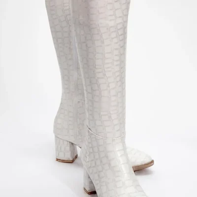 بوت و نیم‌ بوت زنانه چکمه بلند سفید کرک برند Ccway - 8092