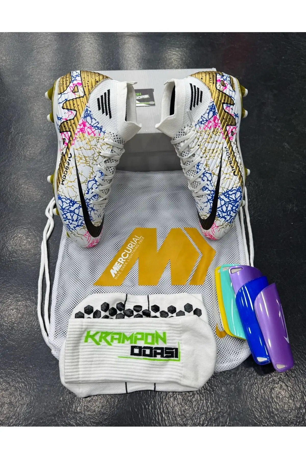 کفش کتانی زنانه ست ۳ تایی کلاهک لالیگا پرو + کیسه + جوراب + مچبند برند AİRBOOM - 7727 کفش کتانی زنانه ست ۳ تایی کلاهک لالیگا پرو + کیسه + جوراب + مچبند برند AİRBOOM - 7727