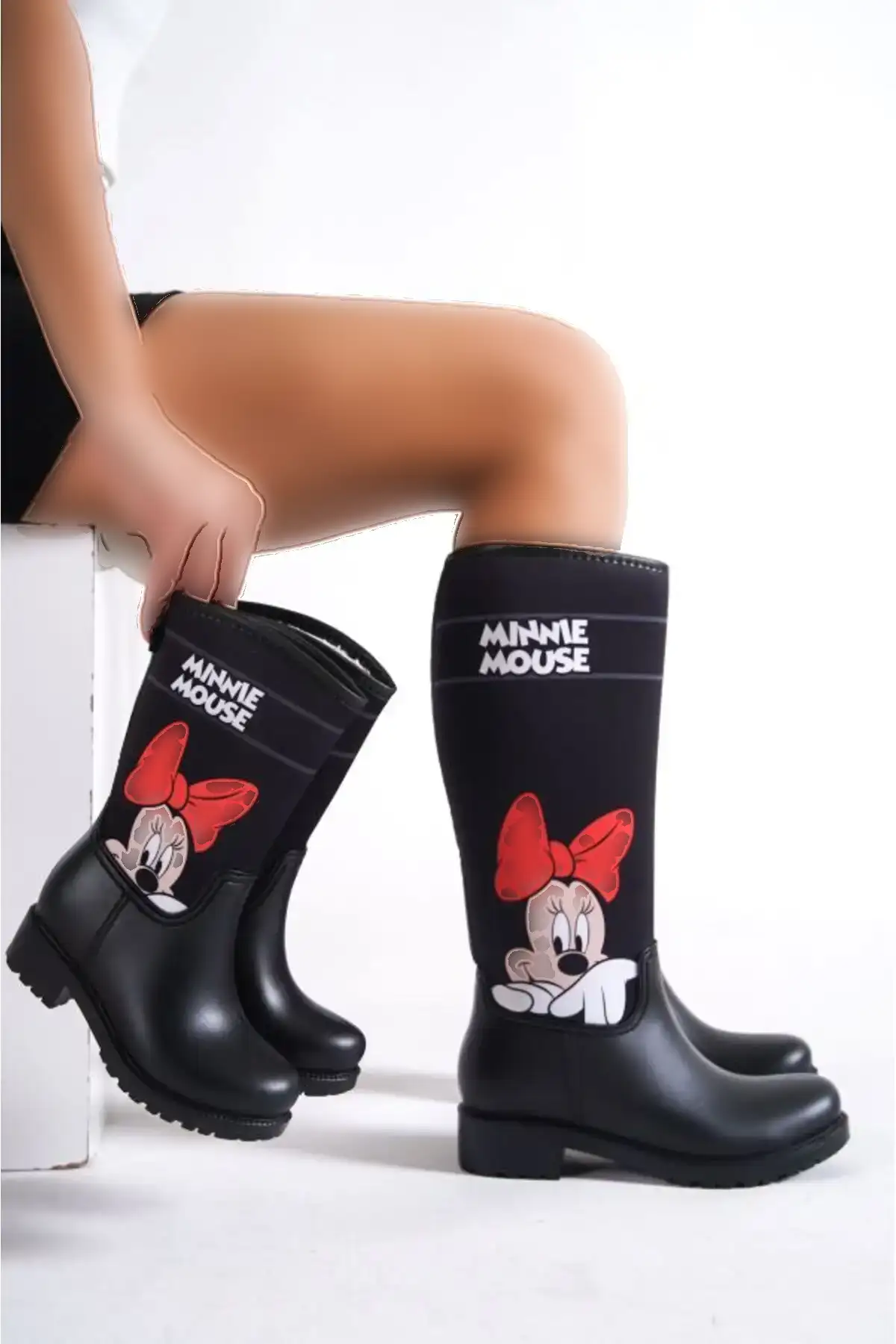 بوت بچگانه چکمههای بارانی ضدآب پشمالو با طرح مینی موس برای ست دخترانه برند Sea&Blue - 7635 بوت بچگانه چکمههای بارانی ضدآب پشمالو با طرح مینی موس برای ست دخترانه برند Sea&Blue - 7635