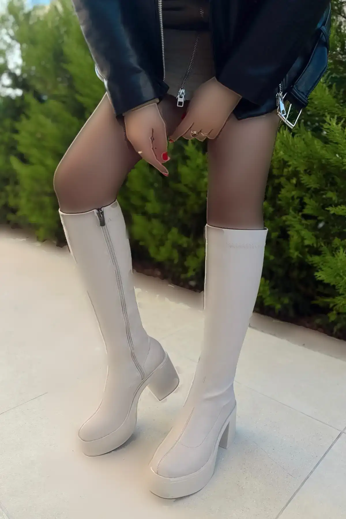 بوت و نیم بوت زنانه ی  پلتفرم با پاشنه بلند در رنگ بژ کِرِم مات از جنس چرم مصنعی برند POLKA STORE - 7784 بوت و نیم بوت زنانه ی پلتفرم با پاشنه بلند در رنگ بژ کِرِم مات از جنس چرم مصنعی برند POLKA STORE - 7784