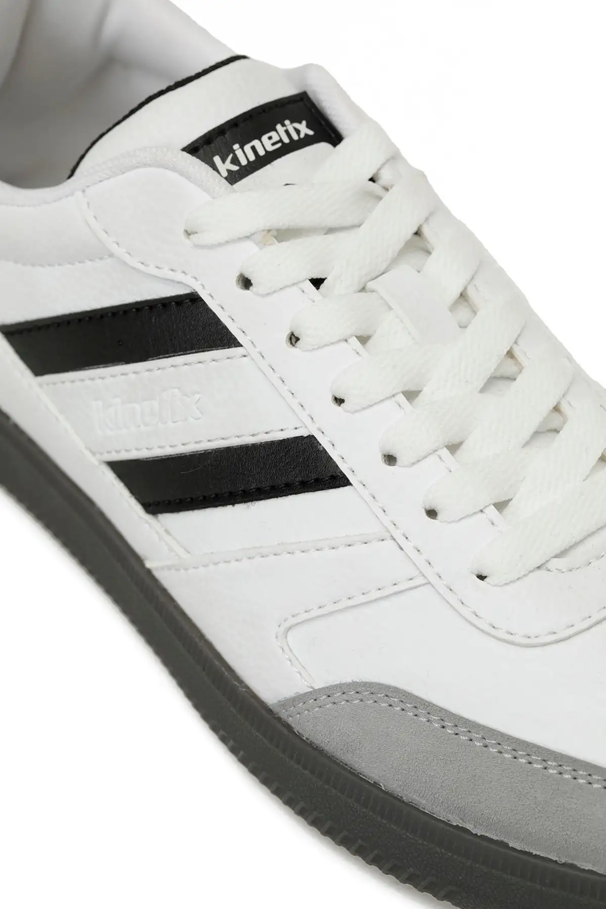 کفش کتانی زنانه  ورزشی  رادو مدل PU W 5FX سفید برند Kinetix - 7959 کفش کتانی زنانه ورزشی رادو مدل PU W 5FX سفید برند Kinetix - 7959