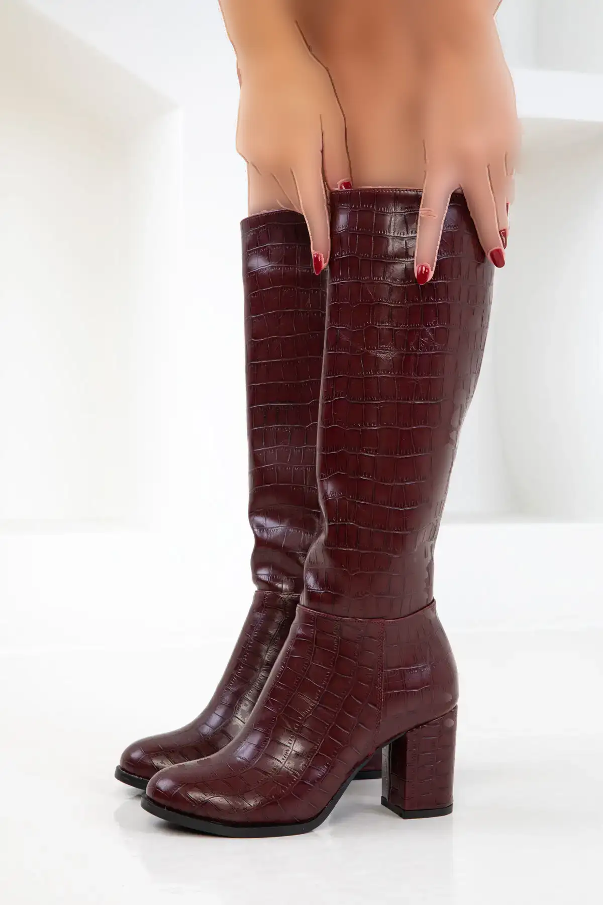 بوت و نیم بوت زنانه چکمه  کراک برد 17548 برند SOHO - 8112 بوت و نیم بوت زنانه چکمه کراک برد 17548 برند SOHO - 8112