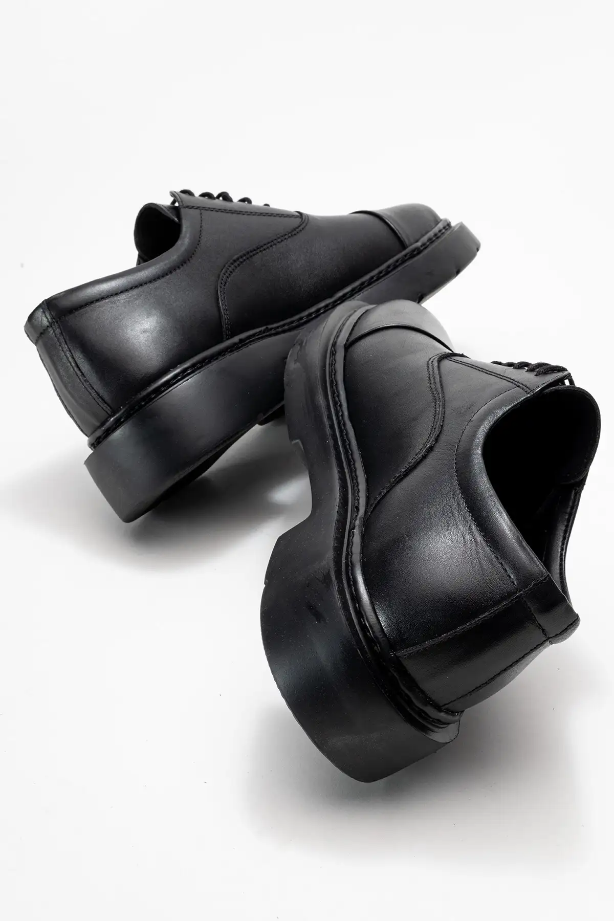 کفش روزمره مردانه  چرمی 100% اصل، بسیار سبک، با رویه و آستر چرم، با زیره اوا برند depderi - 7906 کفش روزمره مردانه چرمی 100% اصل، بسیار سبک، با رویه و آستر چرم، با زیره اوا برند depderi - 7906