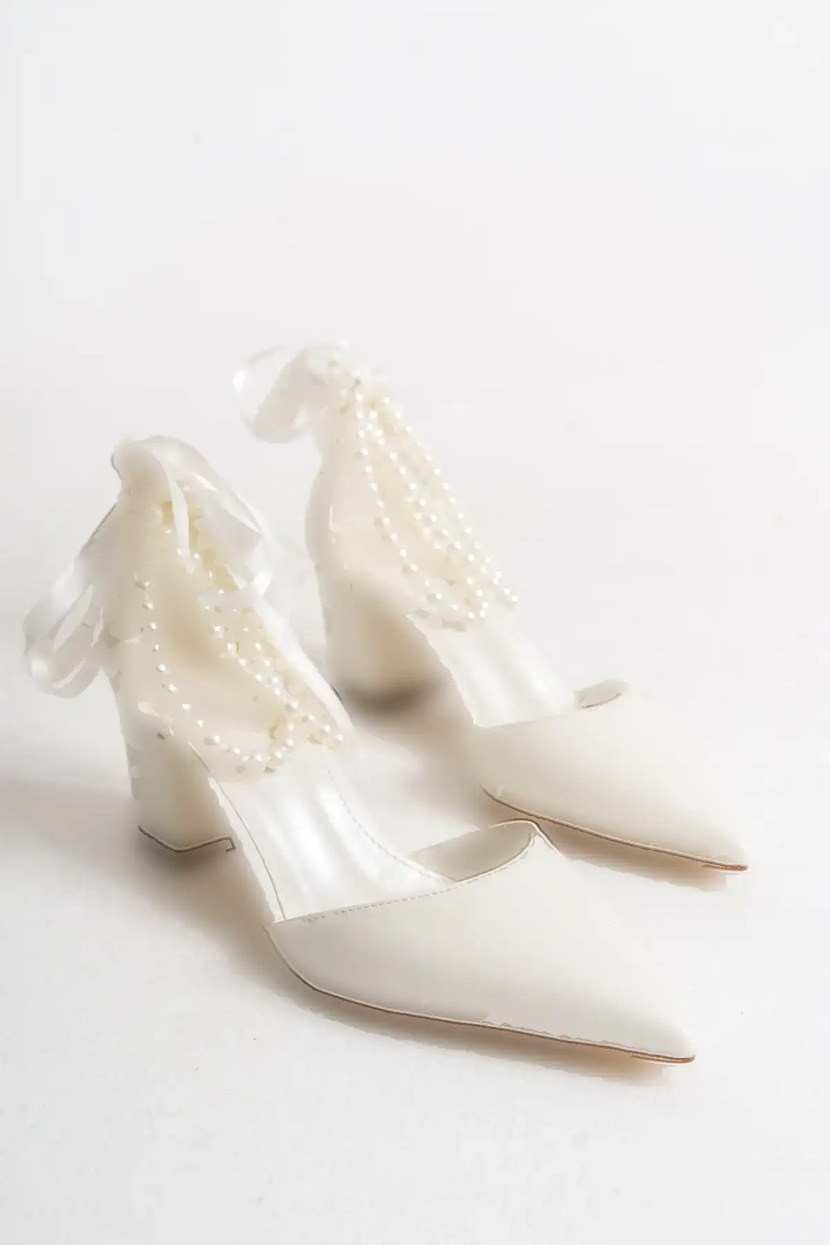 کفش پاشنه بلند زنانه کتانی عروس با پاشنه  و مخصوص مراسم ازدواج - 6 سانتیمتر برند FOLLOWIN - 7977 کفش پاشنه بلند زنانه کتانی عروس با پاشنه و مخصوص مراسم ازدواج - 6 سانتیمتر برند FOLLOWIN - 7977