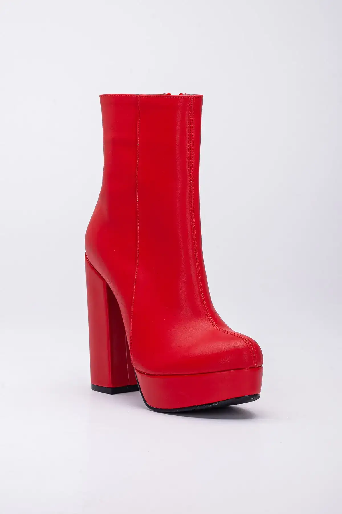 بوت و نیم بوت زنانه کفش  پلتفرم با پاشنه ضخیم چرم مصنعی  قرمز برند LİLLA - 7795 بوت و نیم بوت زنانه کفش پلتفرم با پاشنه ضخیم چرم مصنعی قرمز برند LİLLA - 7795