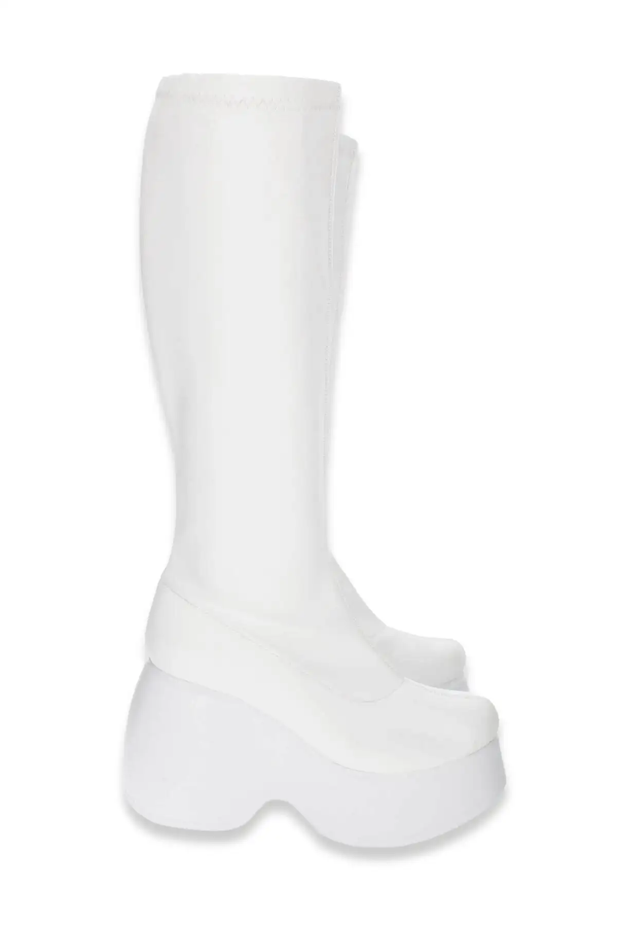 بوت و نیم بوت زنانه   سفید با زیره ضخیم  زیپ تا زیر زان برند CZ London - 8124 بوت و نیم بوت زنانه سفید با زیره ضخیم زیپ تا زیر زان برند CZ London - 8124