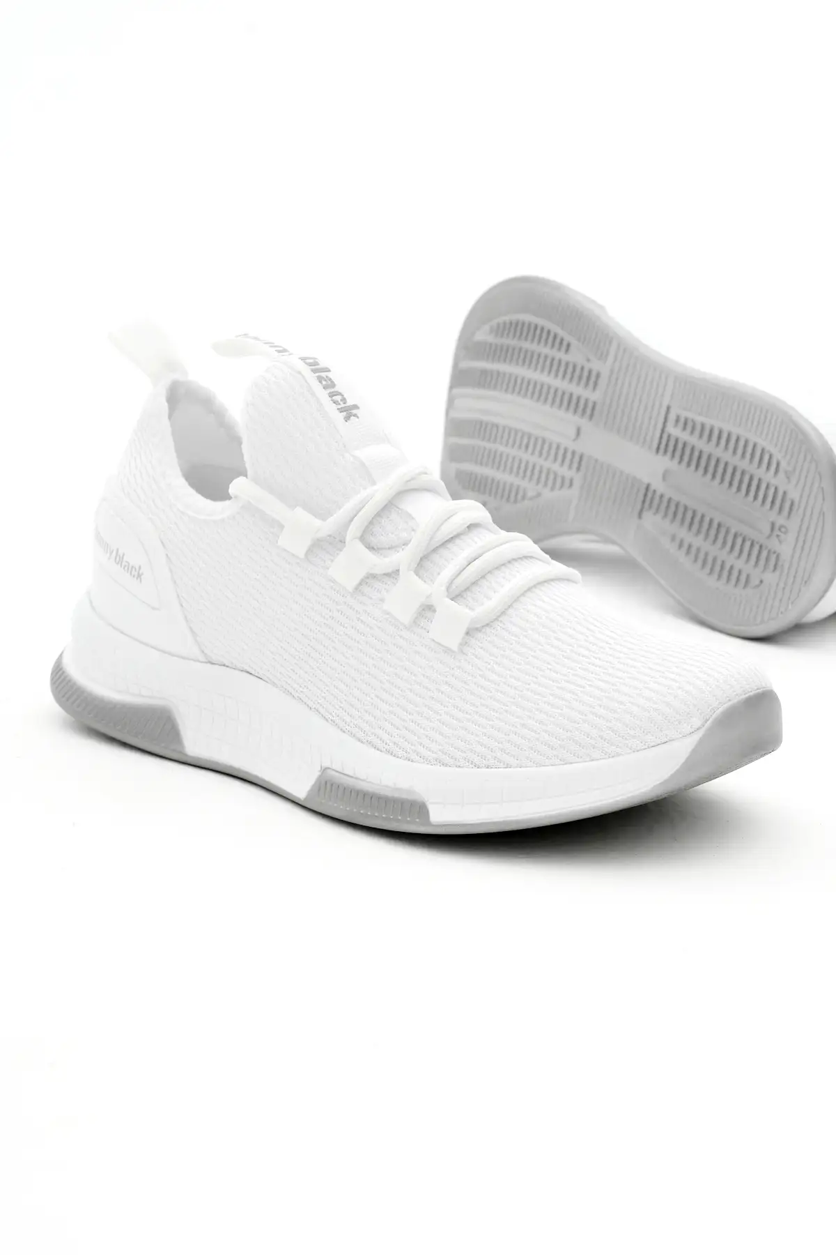 کفش کتانی زنانه  ورزشی با زیره پلی و بنددار از جنس پارچه قابل تنفس سفید برای استفاده عمومی برند Tonny Black - 7956 کفش کتانی زنانه ورزشی با زیره پلی و بنددار از جنس پارچه قابل تنفس سفید برای استفاده عمومی برند Tonny Black - 7956