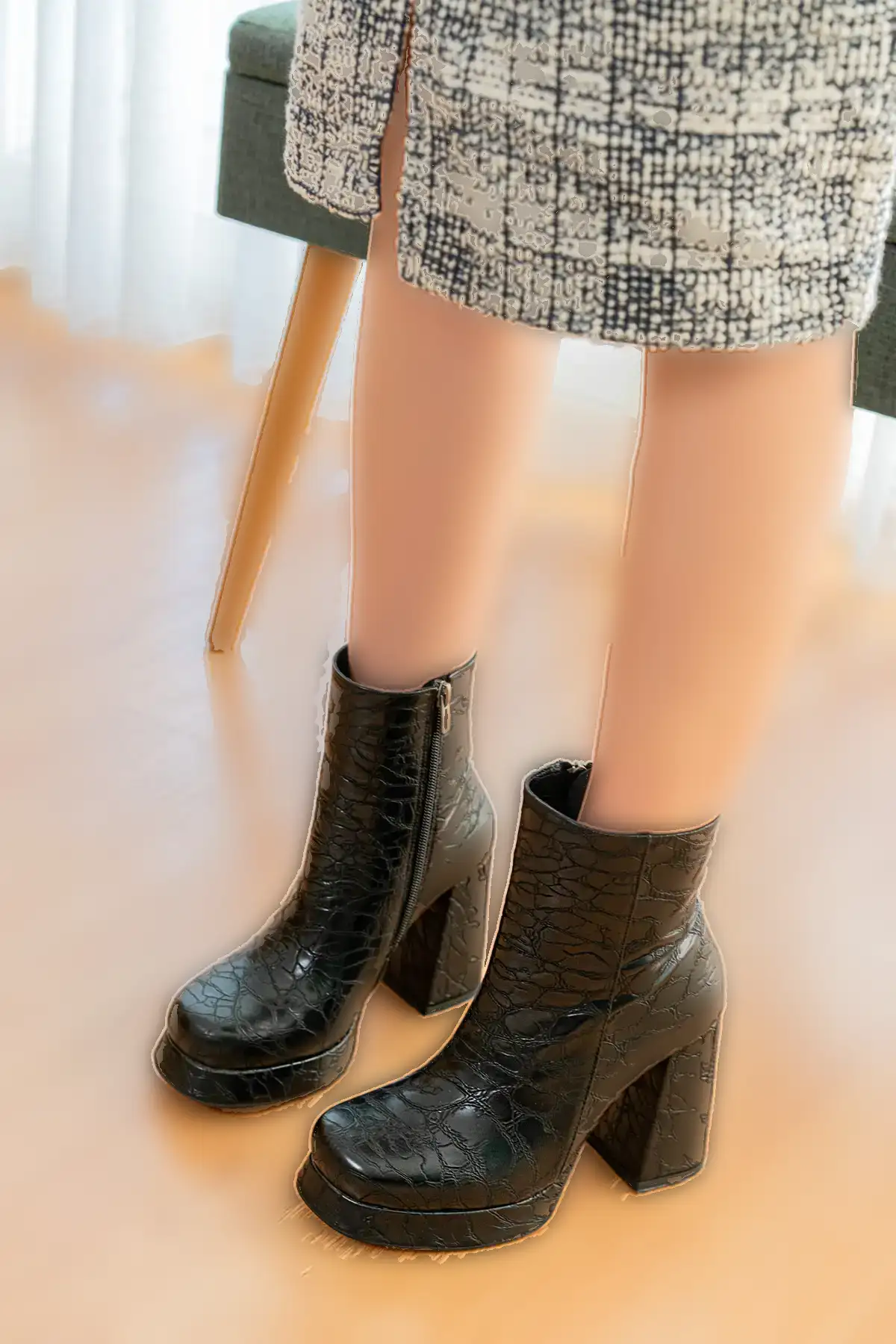 بوت و نیم بوت زنانه پلتفرم ربات ک- کفش برند CİRON SHOES - 7834 بوت و نیم بوت زنانه پلتفرم ربات ک- کفش برند CİRON SHOES - 7834