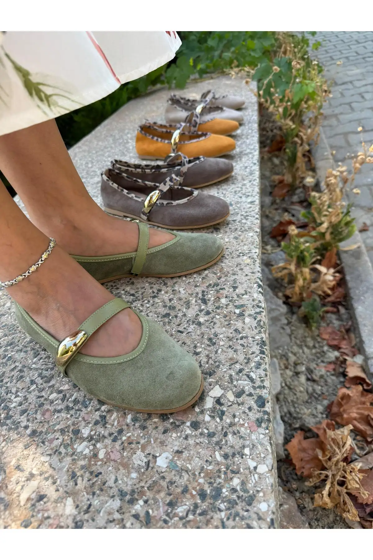 کفش تخت زنانه  باله  با جزئیات پلنگی و بند پهن از چرم طبیعی سوئیدی برند ND Shoes - 8338 کفش تخت زنانه باله با جزئیات پلنگی و بند پهن از چرم طبیعی سوئیدی برند ND Shoes - 8338