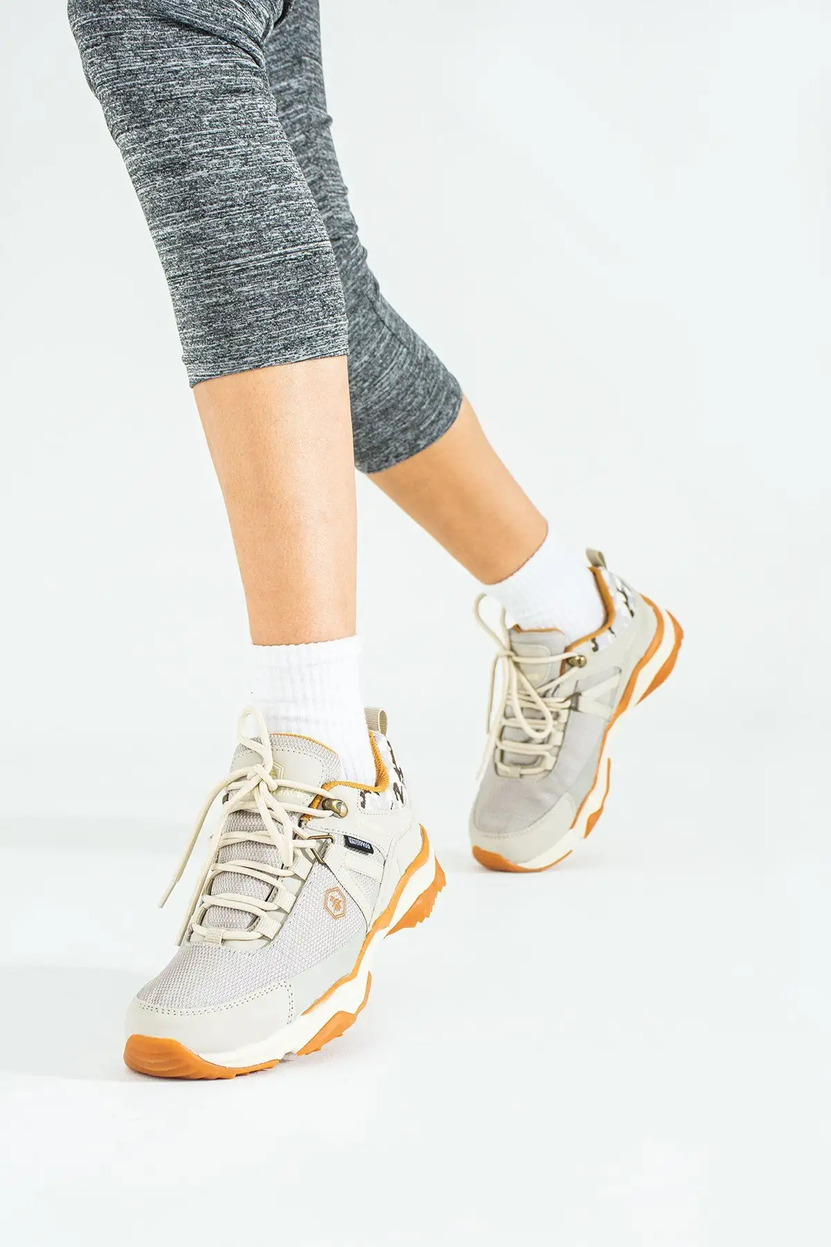 کفش سایز بزرگ مردانه  ورزشی بیرونی ریزرو و زمستانی بژ ویلتون برند Hammer Jack - 7854 کفش سایز بزرگ مردانه ورزشی بیرونی ریزرو و زمستانی بژ ویلتون برند Hammer Jack - 7854