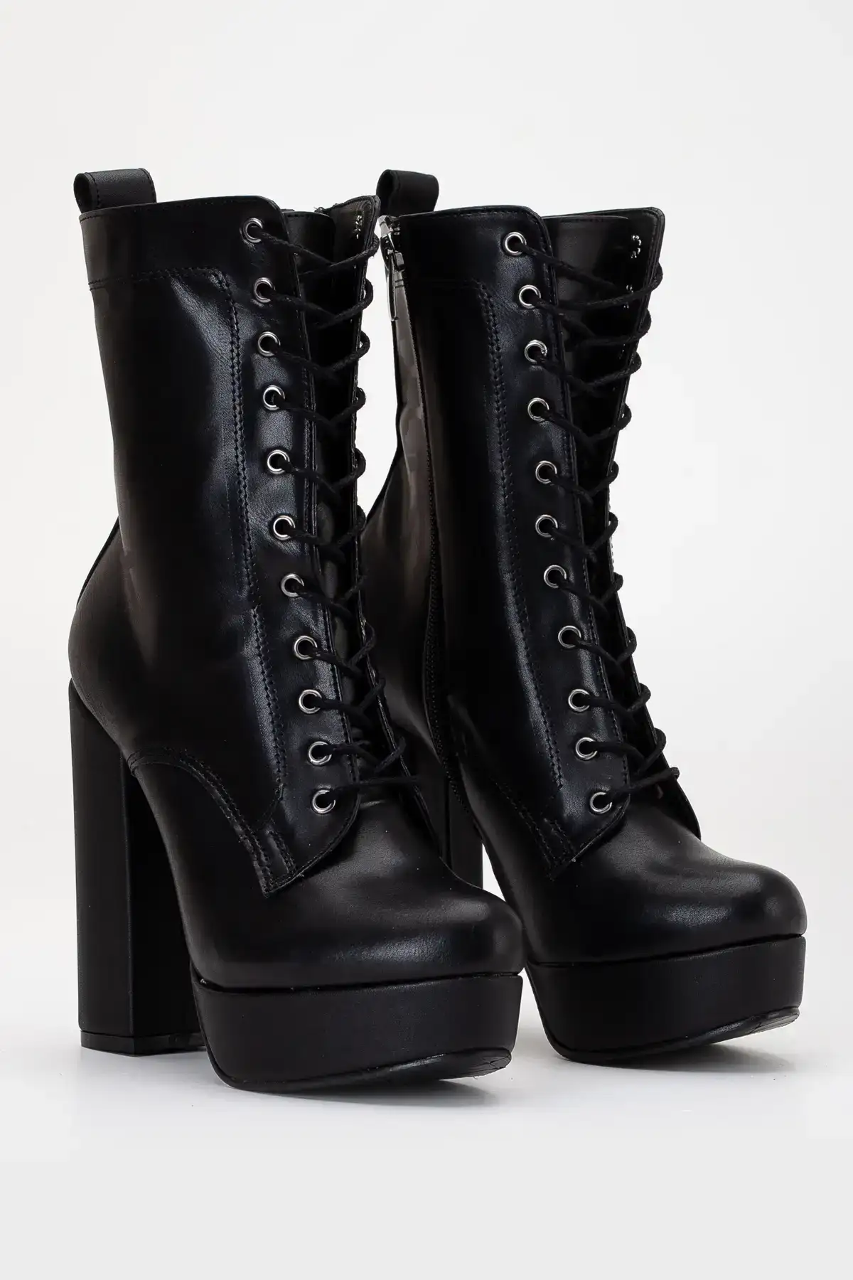 بوت و نیم بوت زنانه   پلتفرم با پاشنه ضخیم  بند دار لیلا برند LİLLA - 7750 بوت و نیم بوت زنانه پلتفرم با پاشنه ضخیم بند دار لیلا برند LİLLA - 7750