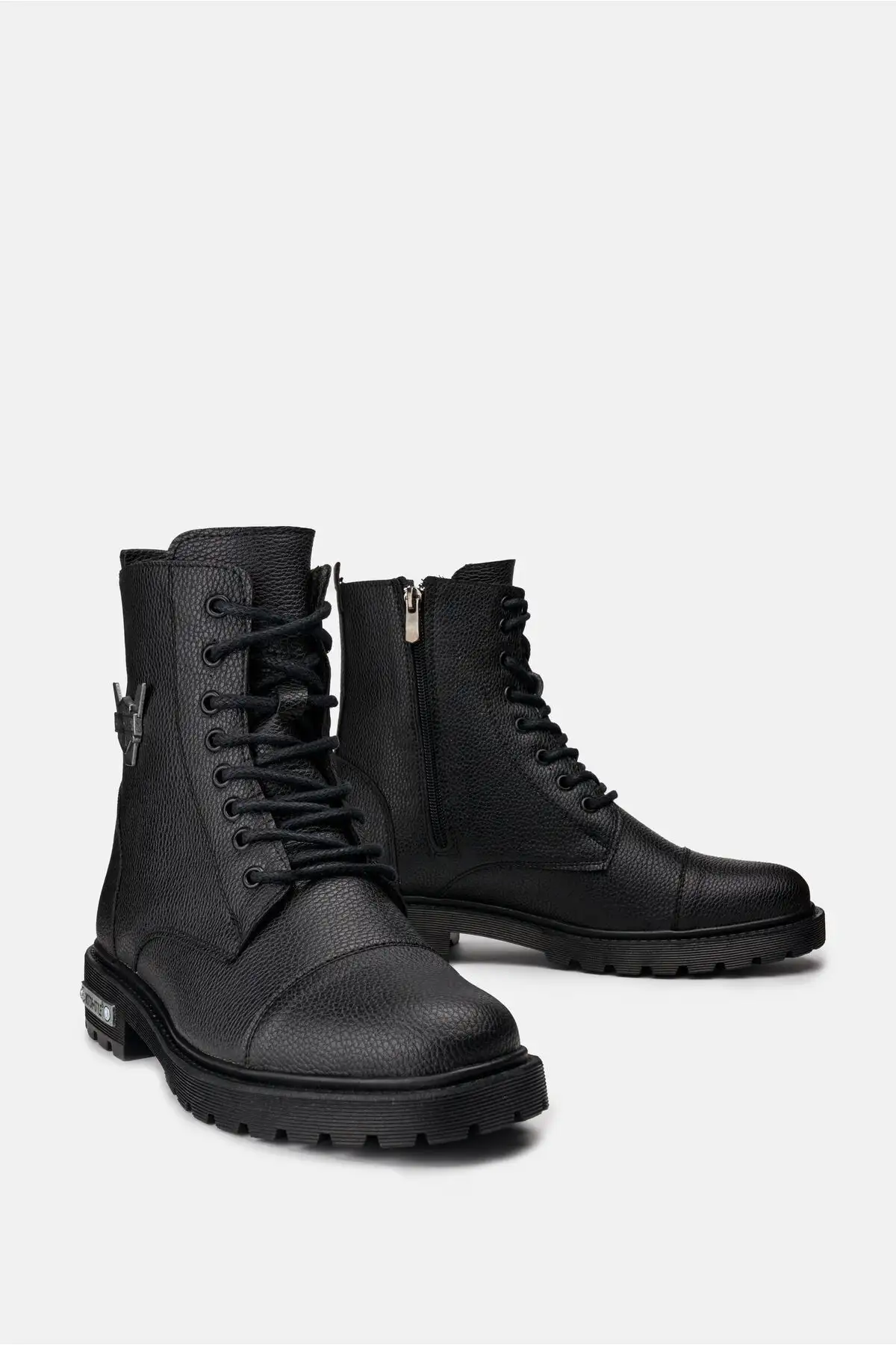 بوت مردانه  پاییزی با ضمانت، دارای خز، قابل انعطاف و ضد آب و سرما، با زیپ و بند و زیره غیر لغزنده برند Zegeshoes - 7584 بوت مردانه پاییزی با ضمانت، دارای خز، قابل انعطاف و ضد آب و سرما، با زیپ و بند و زیره غیر لغزنده برند Zegeshoes - 7584