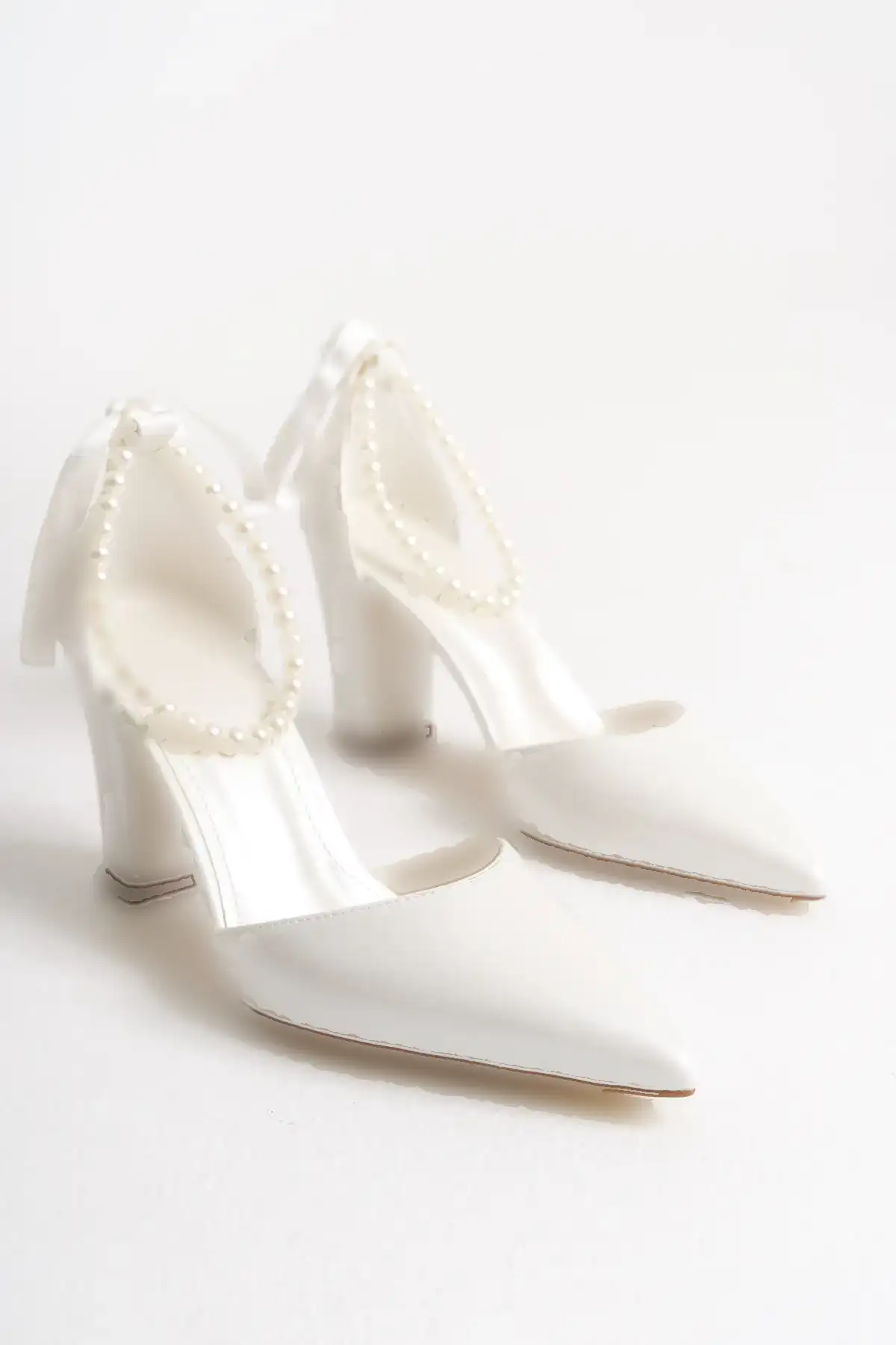 کفش پاشنه بلند زنانه  عروسی پاشنه  مخصوص روزهای ویژه برای عروس برند FOLLOWIN - 7987 کفش پاشنه بلند زنانه عروسی پاشنه مخصوص روزهای ویژه برای عروس برند FOLLOWIN - 7987