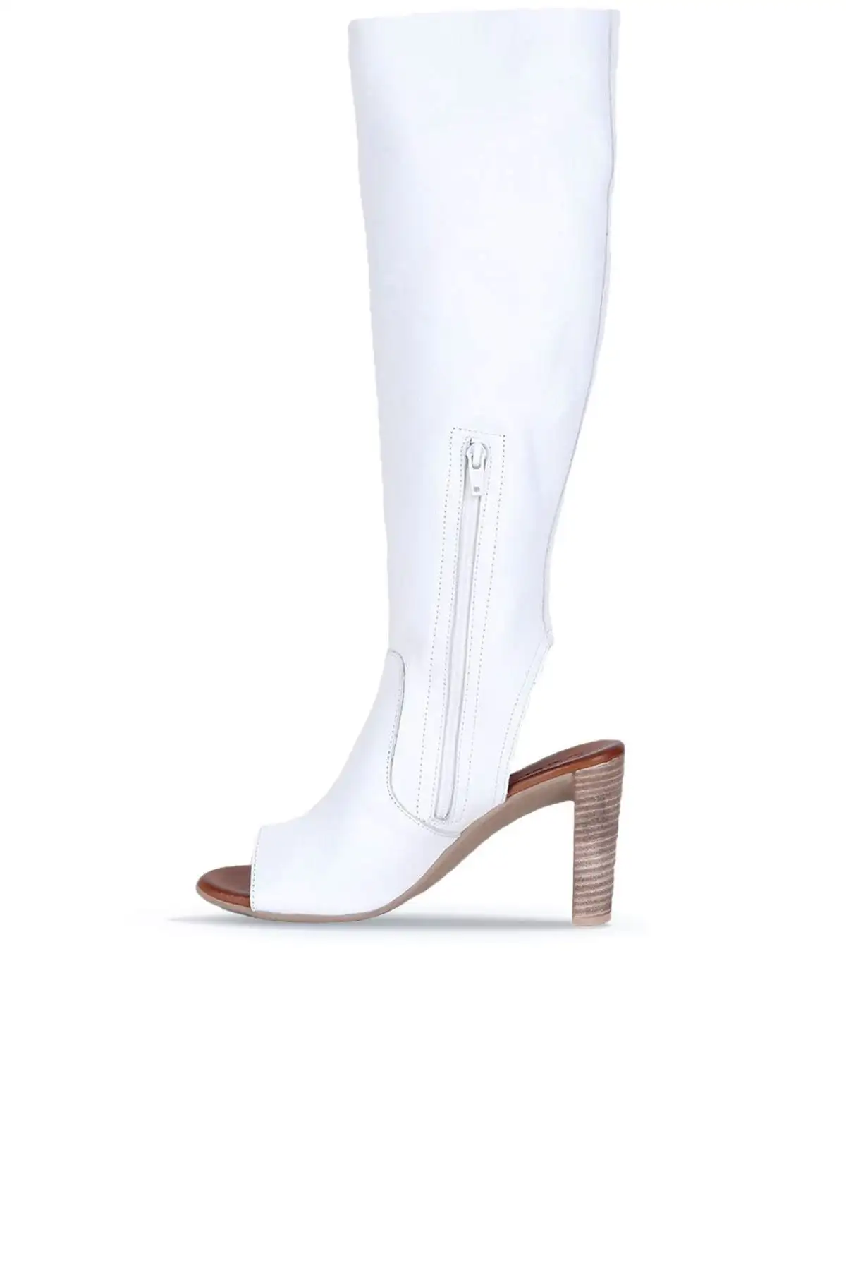 بوت و نیم‌ بوت زنانه پاشنه‌دار چرمی سفید 01wq4212 برند Bueno Shoes - 8140