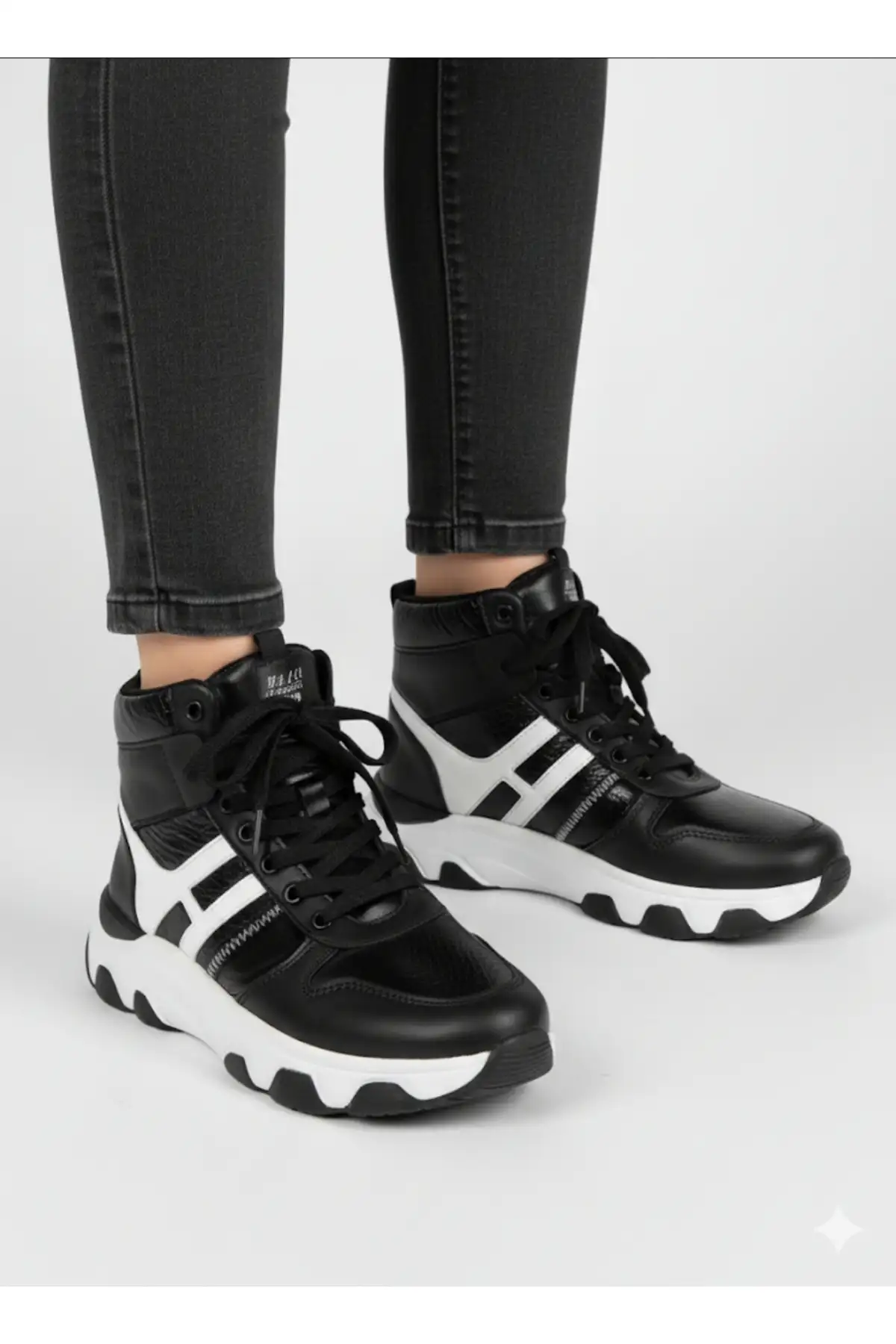 بوت و نیم بوت زنانه چکمههای با طناب از پارچهی چتر برند Bıçaklarderi - 7706 بوت و نیم بوت زنانه چکمههای با طناب از پارچهی چتر برند Bıçaklarderi - 7706