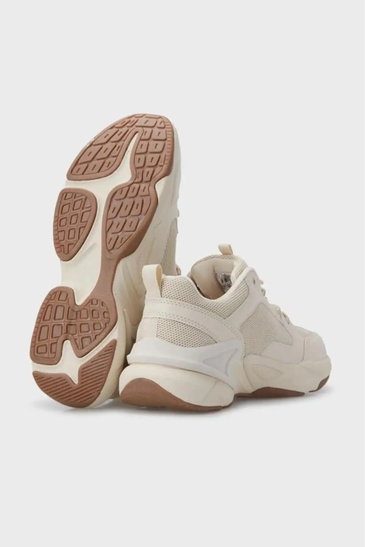 کفش کتانی زنانه ممکن است  ورزشی روزمره  بیبیاج باشد. برند U.S. Polo Assn. - 7953 کفش کتانی زنانه ممکن است ورزشی روزمره بیبیاج باشد. برند U.S. Polo Assn. - 7953