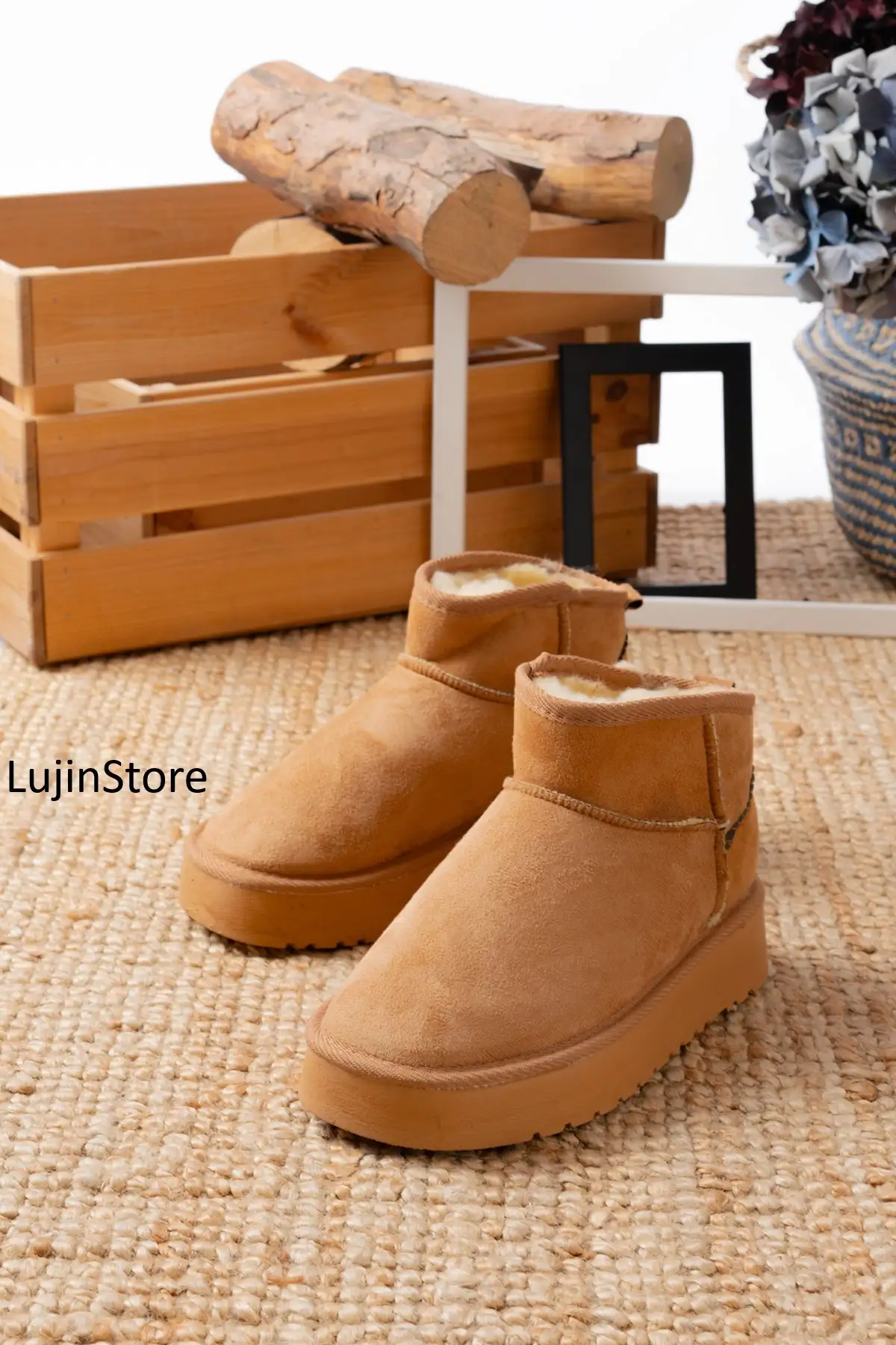 بوت و نیم بوت زنانه لجین استر   با زیره ضخیم  داخل پشمی، جنس سئدی برند ljn lujinstore - 7831 بوت و نیم بوت زنانه لجین استر با زیره ضخیم داخل پشمی، جنس سئدی برند ljn lujinstore - 7831