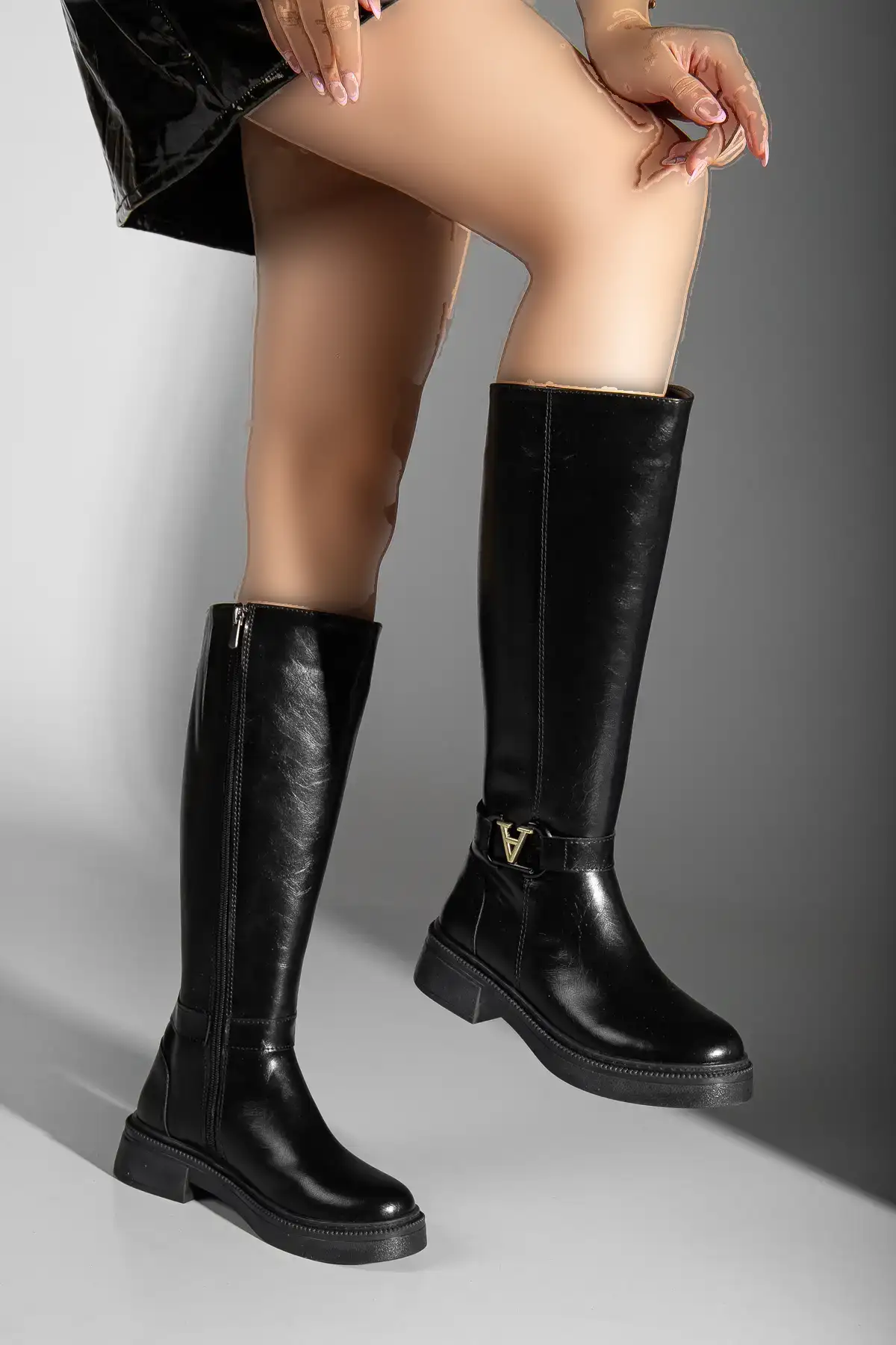 بوت و نیم بوت زنانه چکمه چرمی لیال برند MaskButik - 8122 بوت و نیم بوت زنانه چکمه چرمی لیال برند MaskButik - 8122