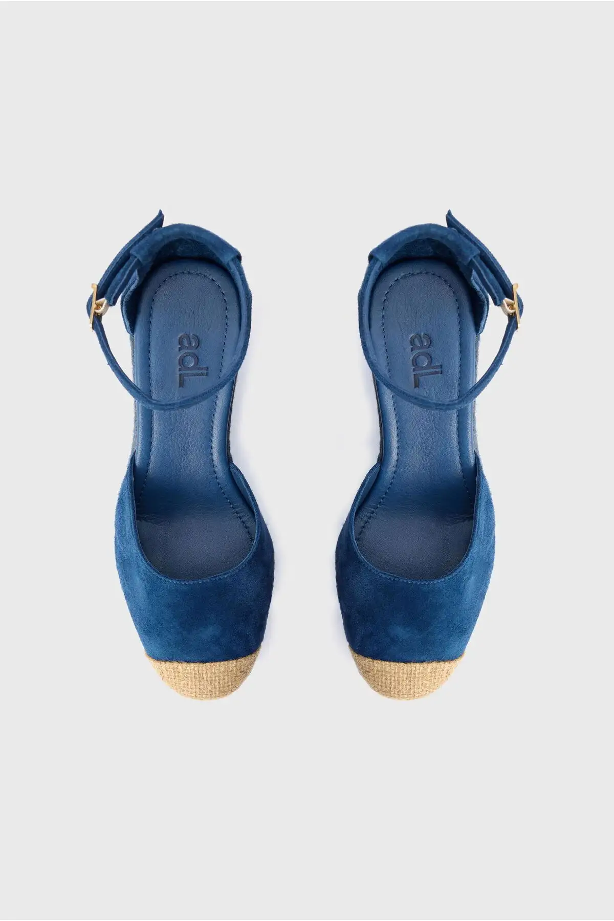 کفش صندل زنانه  اسپرادیل سوئدی برند adL - 8222 کفش صندل زنانه اسپرادیل سوئدی برند adL - 8222