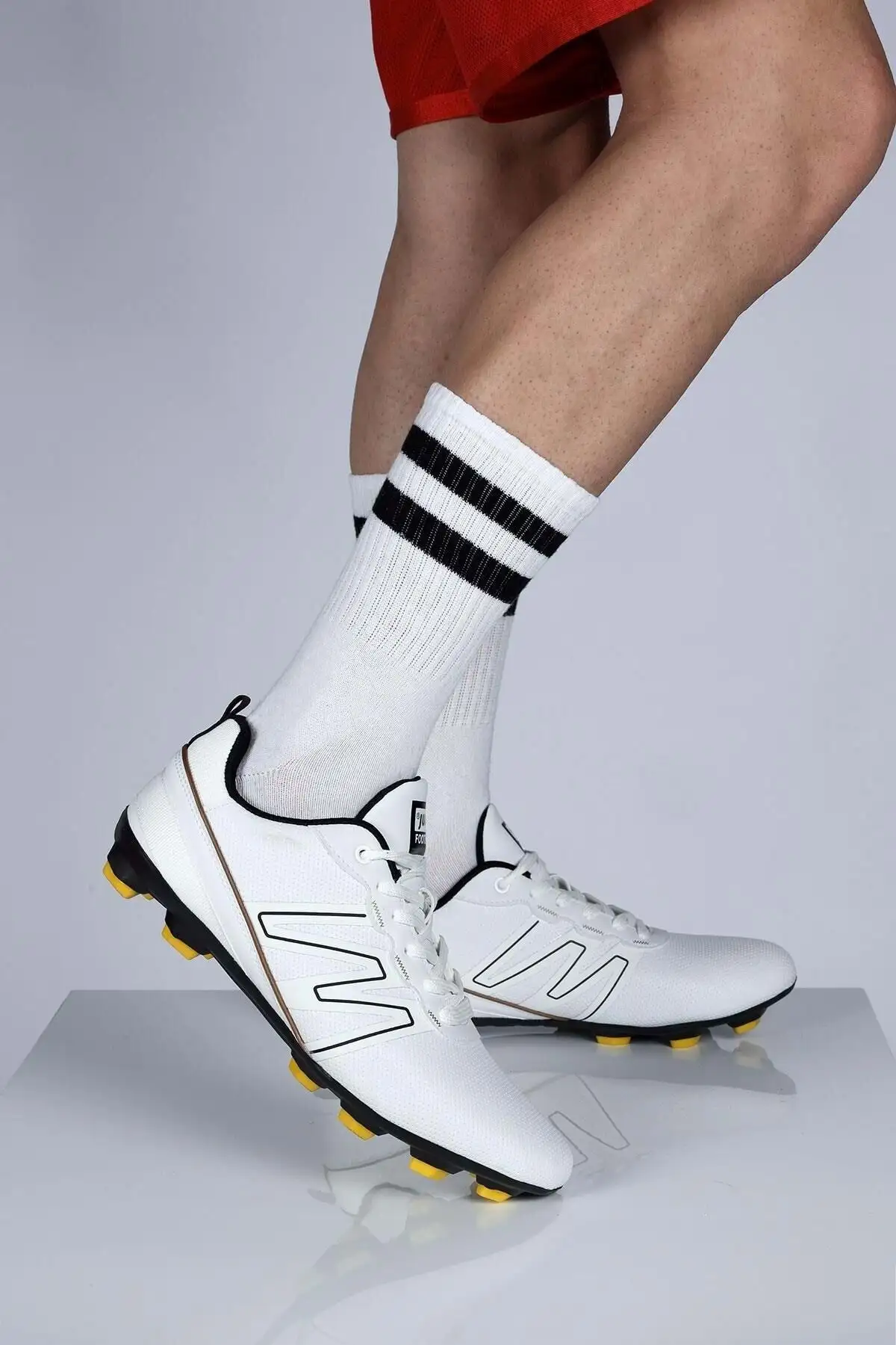 کفش فوتبال مردانه کد 28524 رنگ سفید برند Jump - 8169