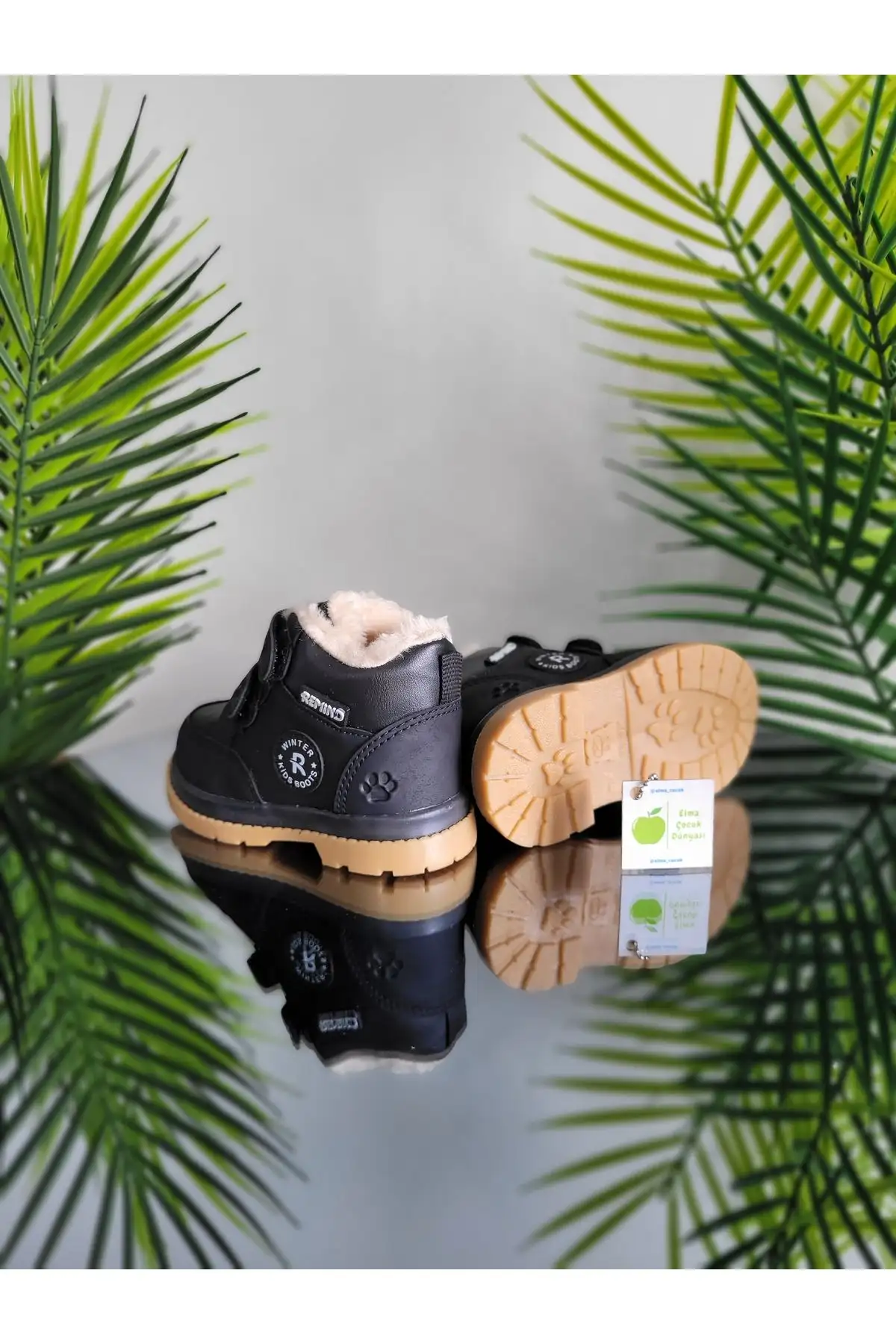 بوت بچگانه  کودکانه کفی آناتومیک با عایق پشمی و بند چسبی مخصوص فصل زمستان - جدول اندازه در تصویر آخر موجود است. برند elma bebe - 7641 بوت بچگانه کودکانه کفی آناتومیک با عایق پشمی و بند چسبی مخصوص فصل زمستان - جدول اندازه در تصویر آخر موجود است. برند elma bebe - 7641