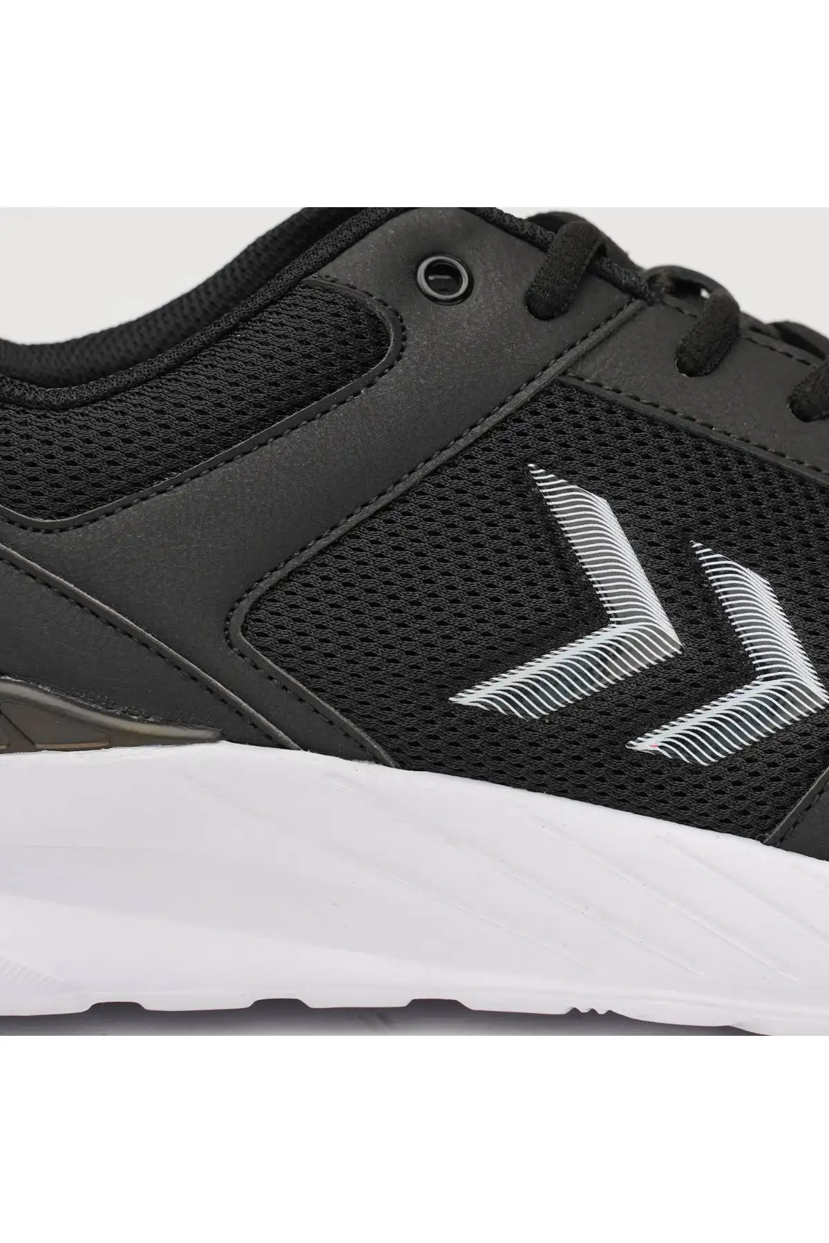 کفش اسپرت مردانه  ورزشی مشکی کوین یونیسکس برند hummel - 7738 کفش اسپرت مردانه ورزشی مشکی کوین یونیسکس برند hummel - 7738