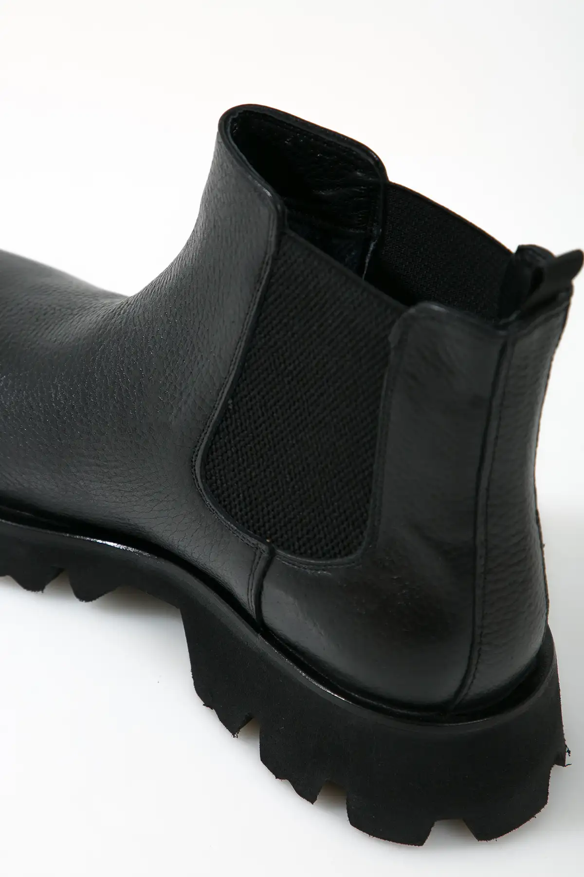 بوت مردانه چکمه چرم طبیعی  مشکی برند GERARDO AYAKKABI - 7583 بوت مردانه چکمه چرم طبیعی مشکی برند GERARDO AYAKKABI - 7583