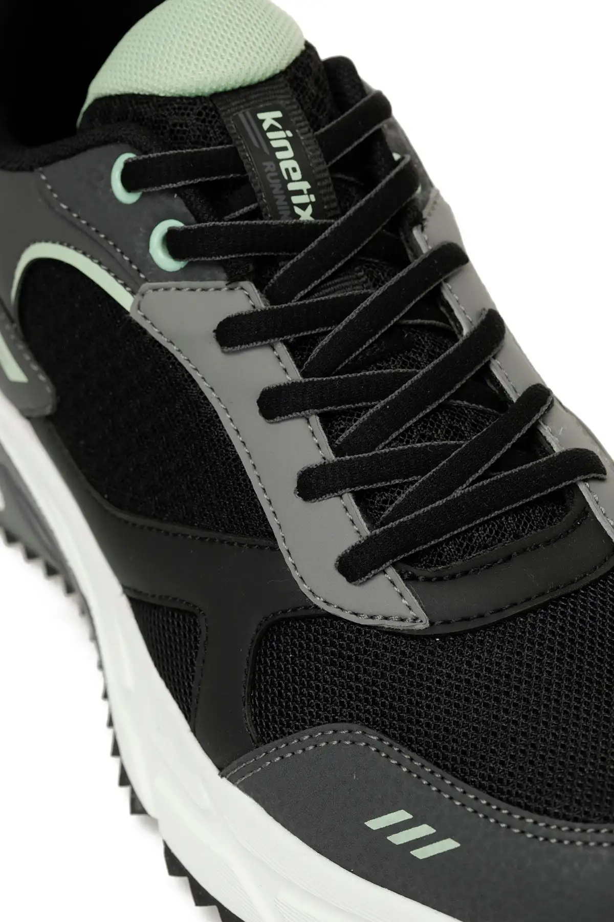 کفش اسپرت مردانه دویدن VONTEZ TX 5FX سیاه برند Kinetix - 8016 کفش اسپرت مردانه دویدن VONTEZ TX 5FX سیاه برند Kinetix - 8016