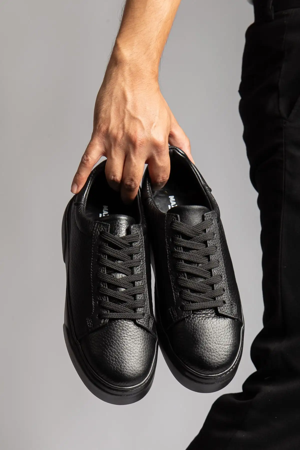 کفش سایز بزرگ مردانه چرم طبیعی با کفی ضخیم و دوخت کناری برند depderi - 7862